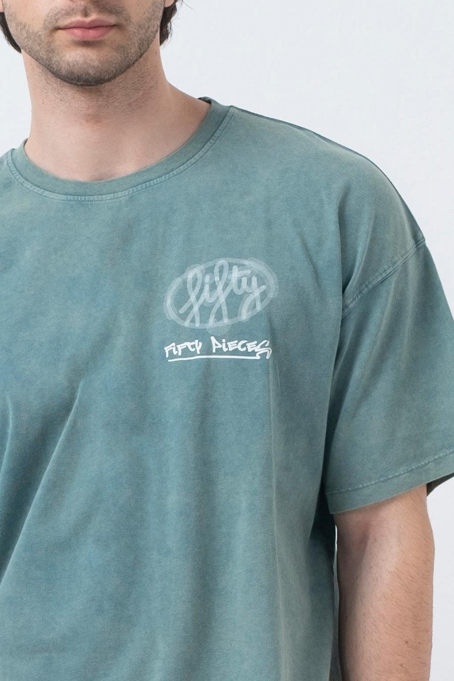 Erkek Yeşil Düşük Omuzlu Asit Yıkamalı T-Shirt