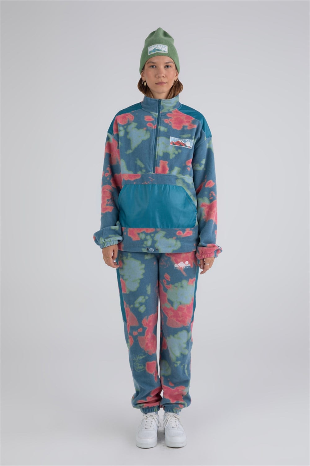 Kadın Fermuarlı Kanguru Cepli Polar Sweatshirt