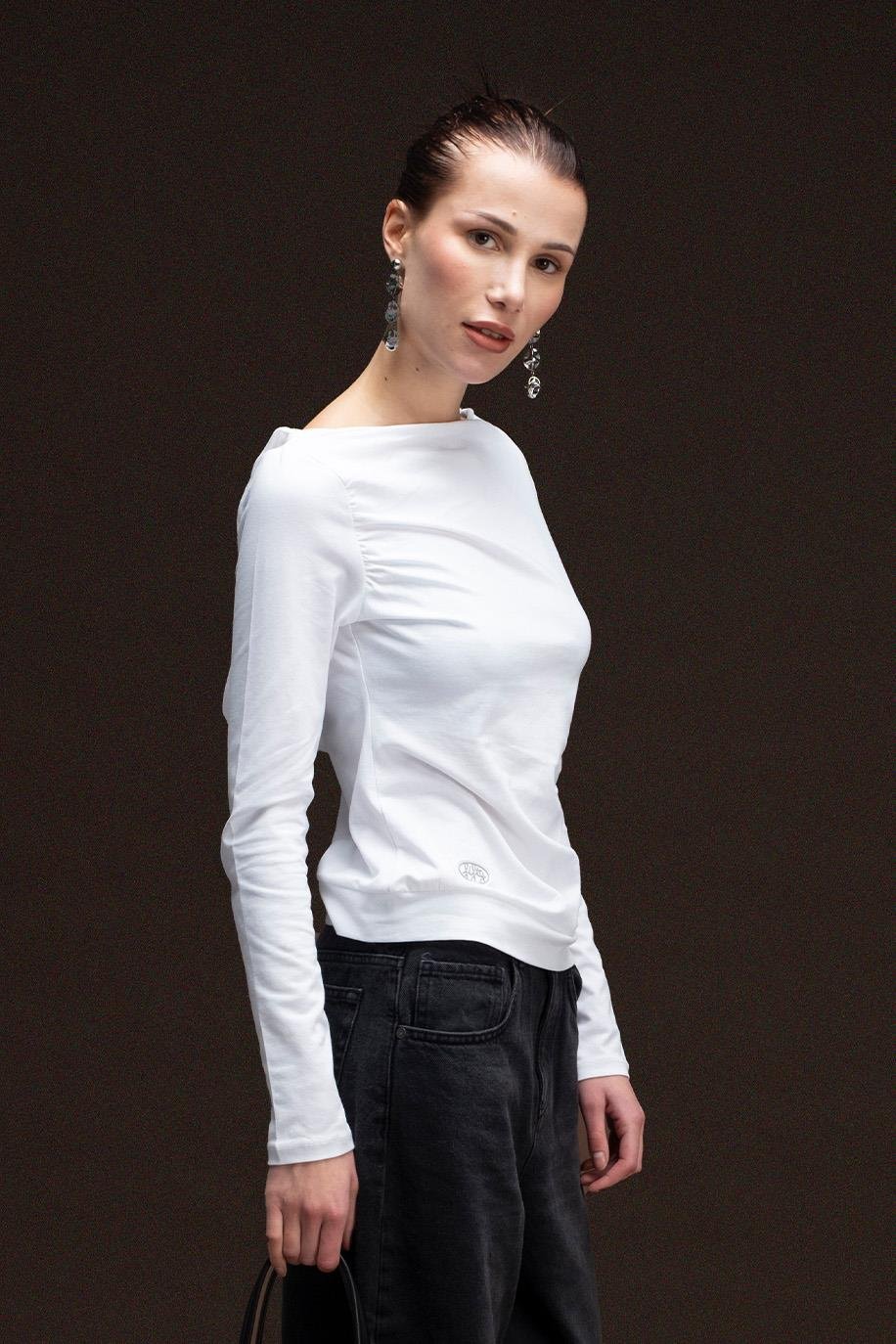 Kadın Beyaz Kapüşonlu Uzun Kollu Bluz