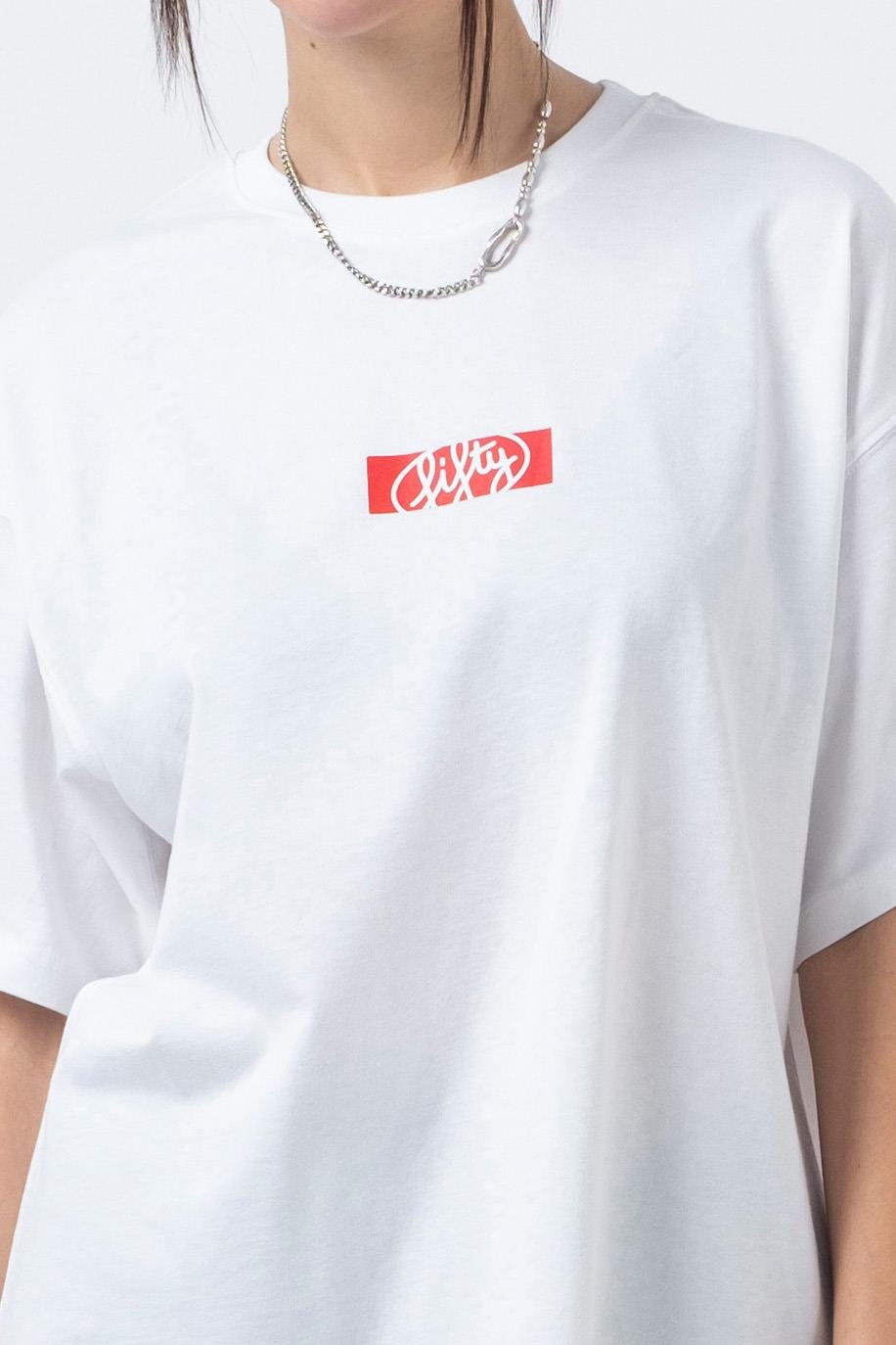 Kadın Beyaz Oversize Sırt Baskılı T-Shirt