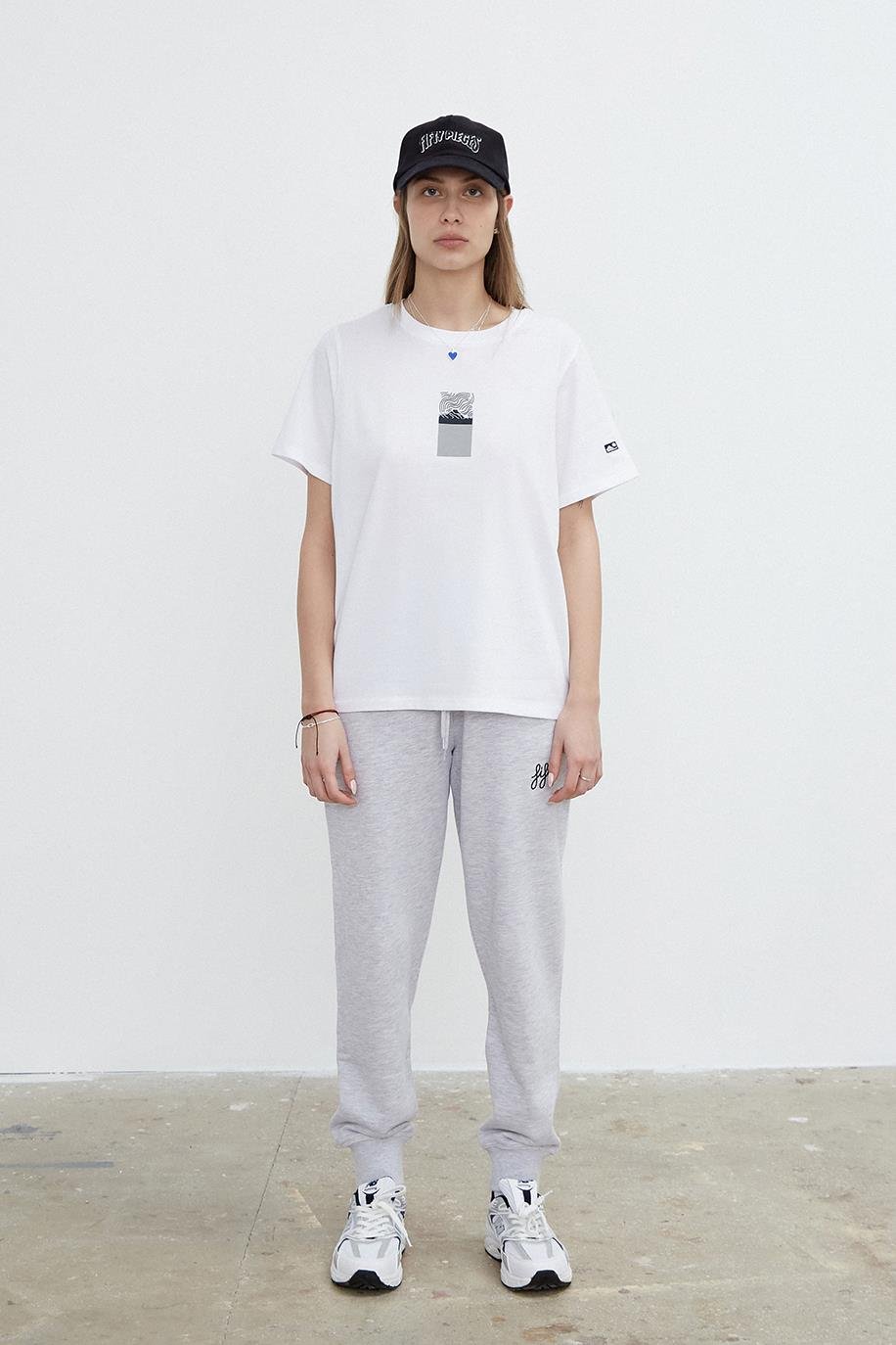 Kadın Beyaz Sırt Baskılı Loose Fit T-shirt