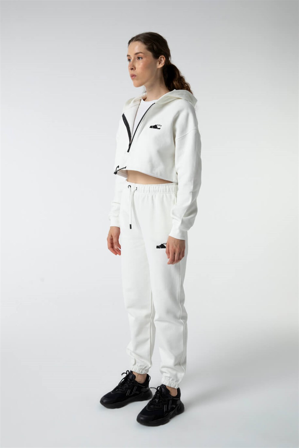 KADIN FERMUARLI CROP HOODIE