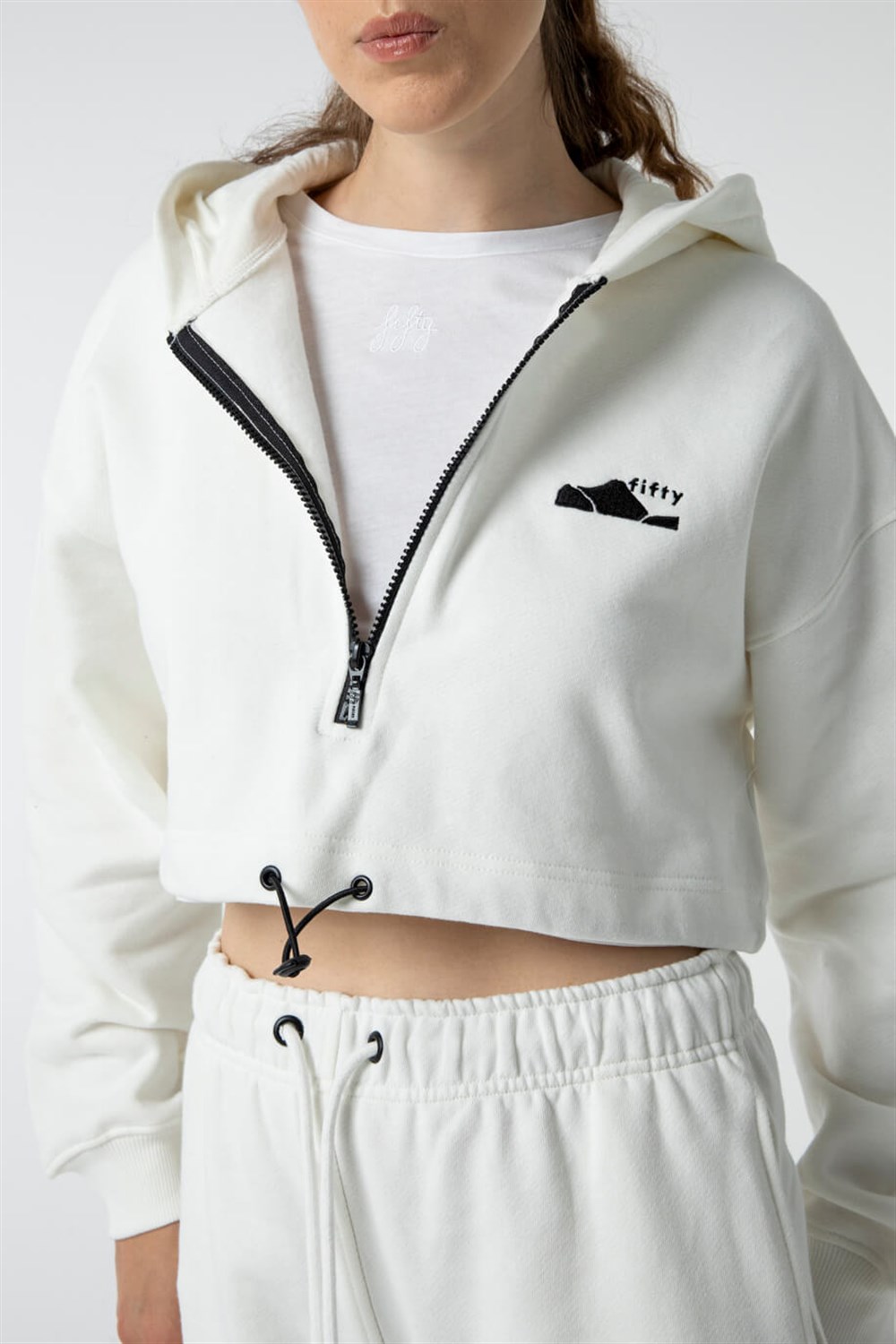 KADIN FERMUARLI CROP HOODIE