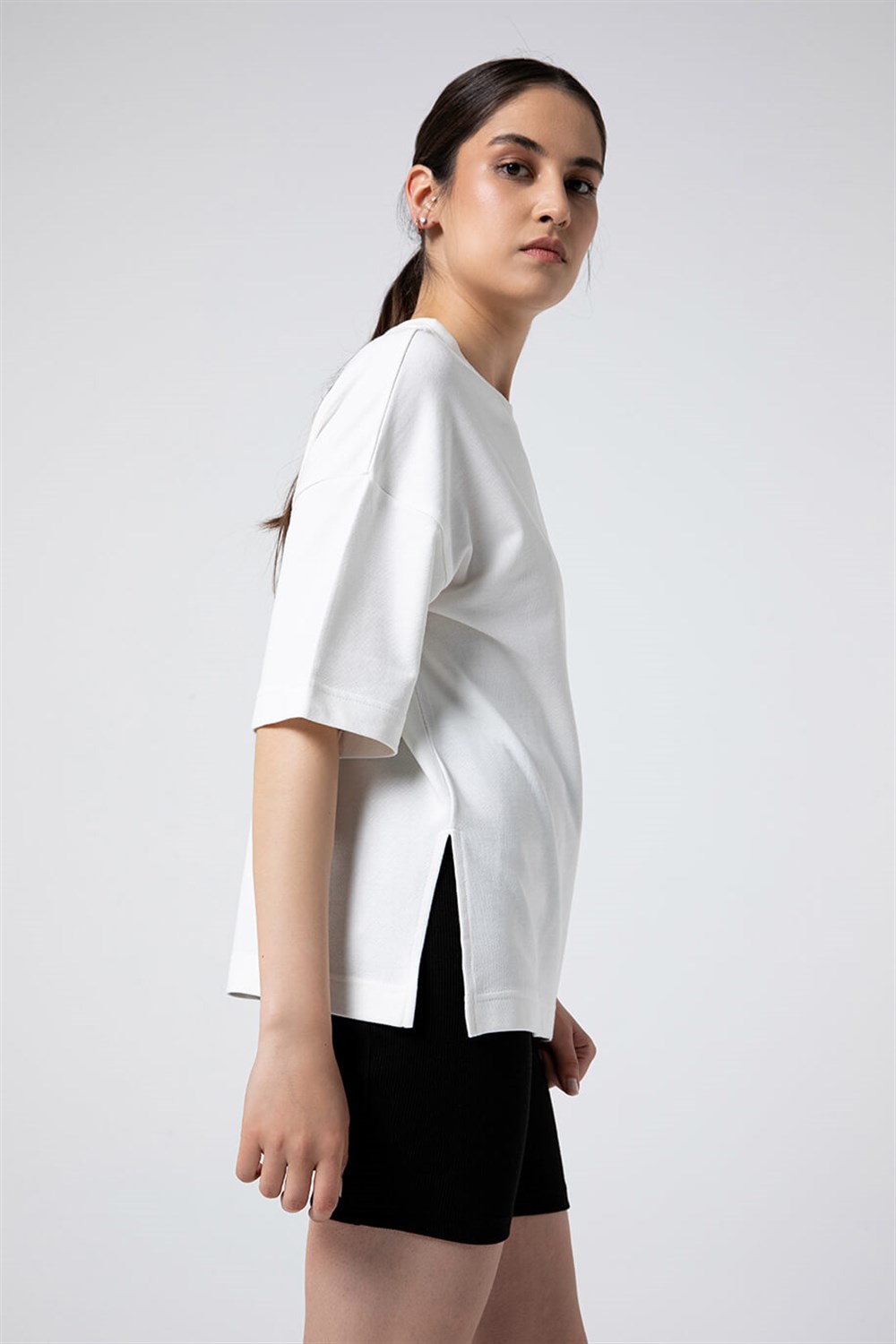 Kadın Ekru Oversize Yarım Kollu Sweatshirt