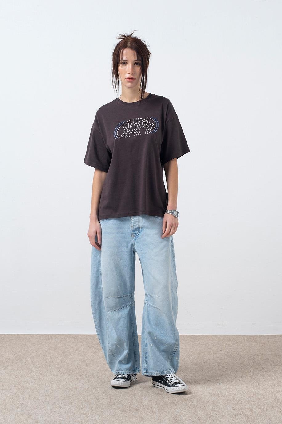 Kadın Kahverengi Oversize Sırt Baskılı T-Shirt