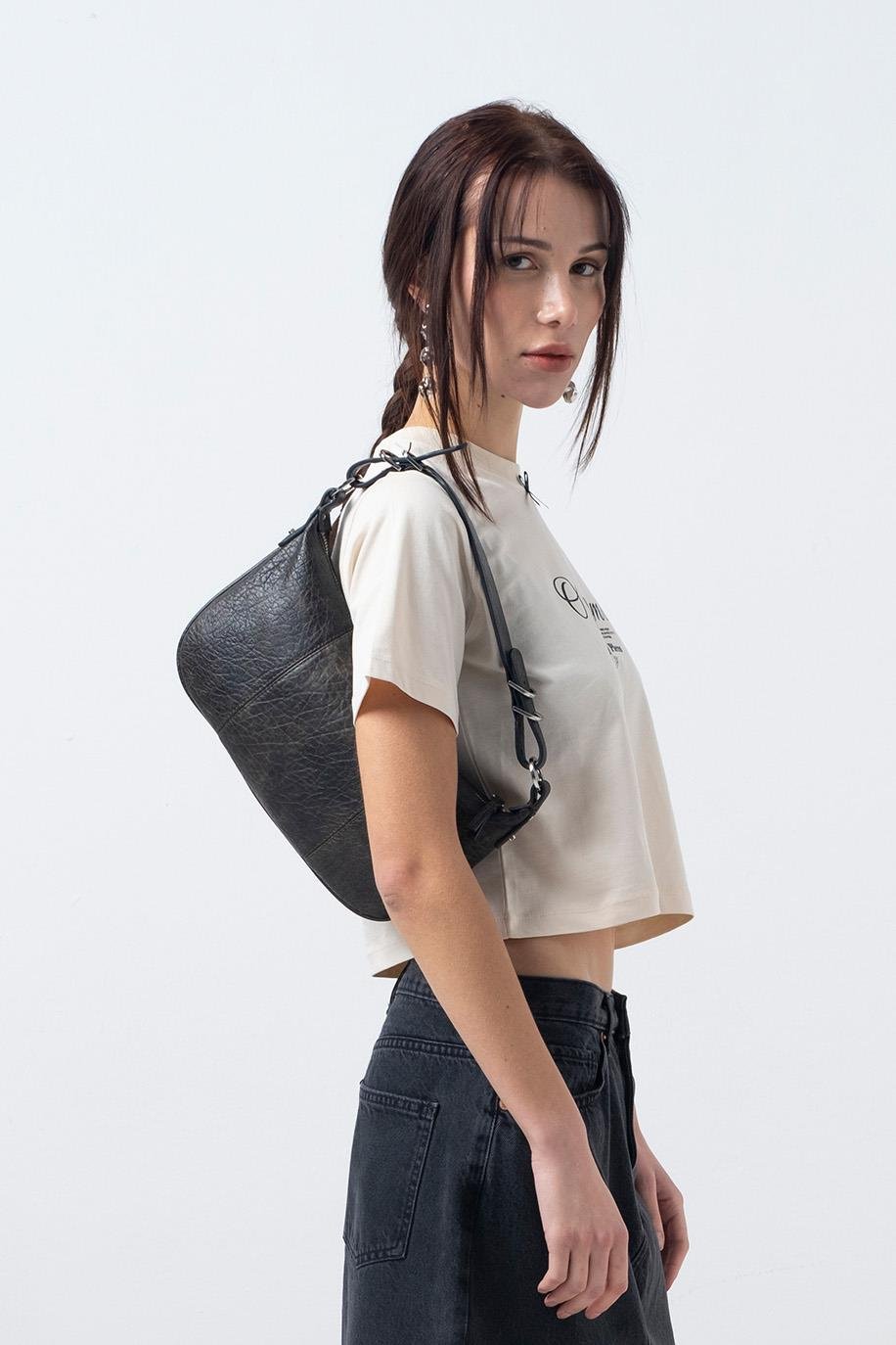 Kadın Kum Fiyonk Detaylı T-Shirt