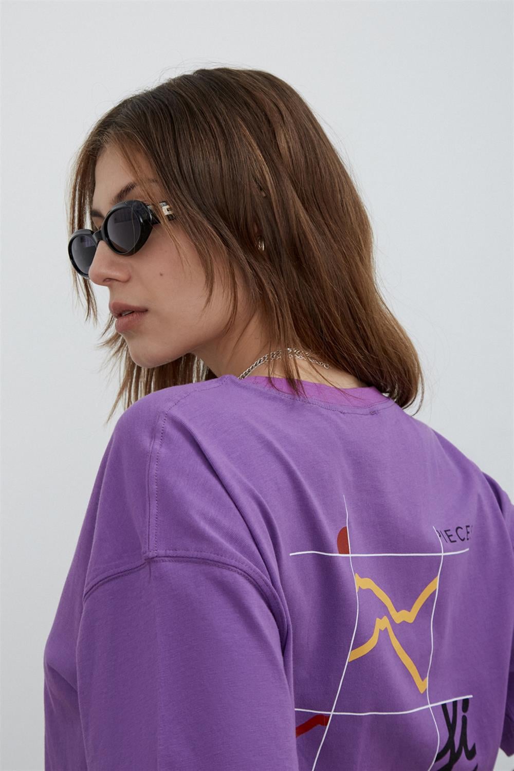 KADIN SIRT BASKILI OVERSIZE T-SHIRT