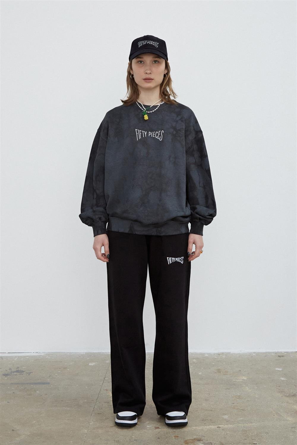 KADIN SIRT BASKILI OVERSIZE BATİK SWEATSHIRT