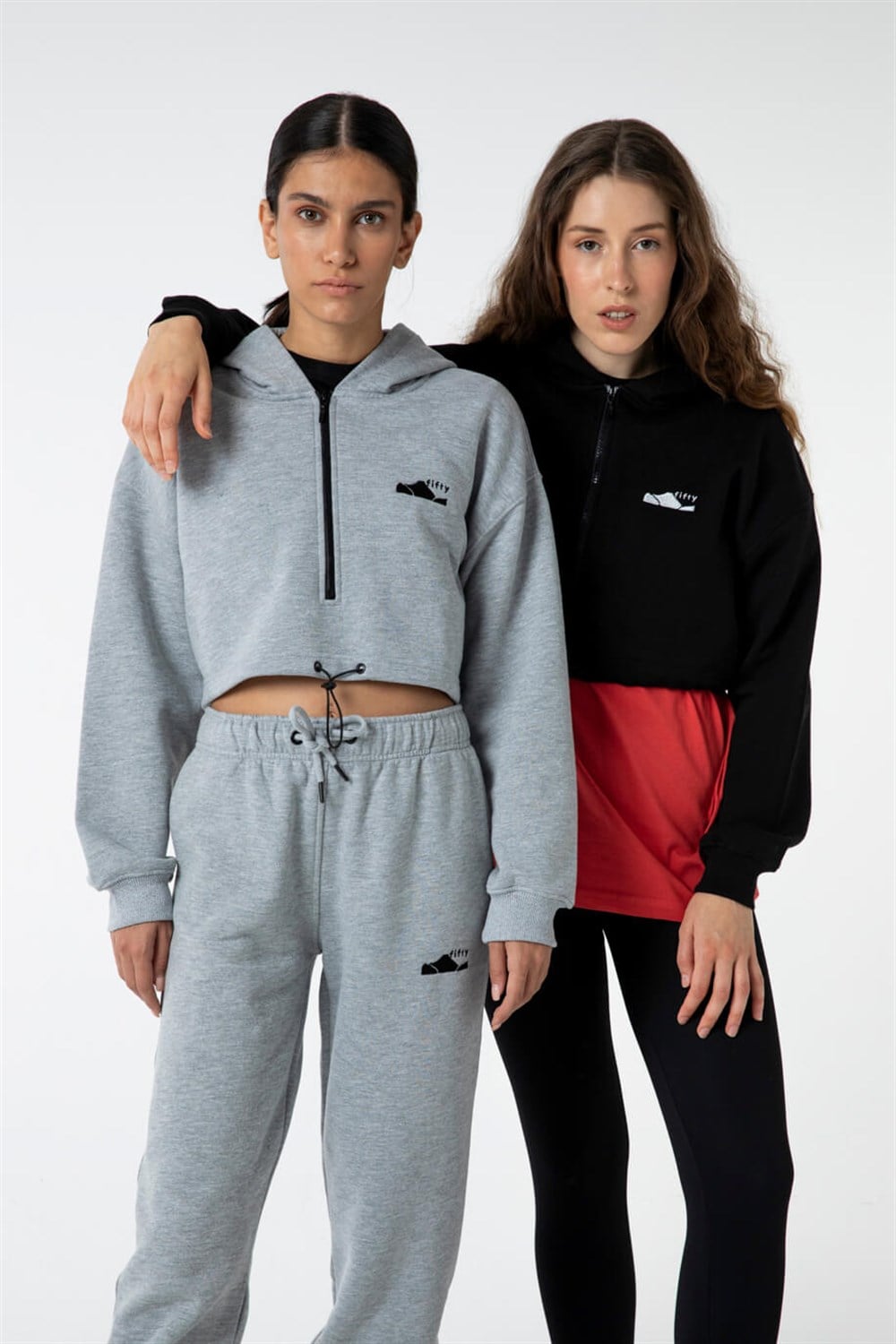 KADIN FERMUARLI CROP HOODIE