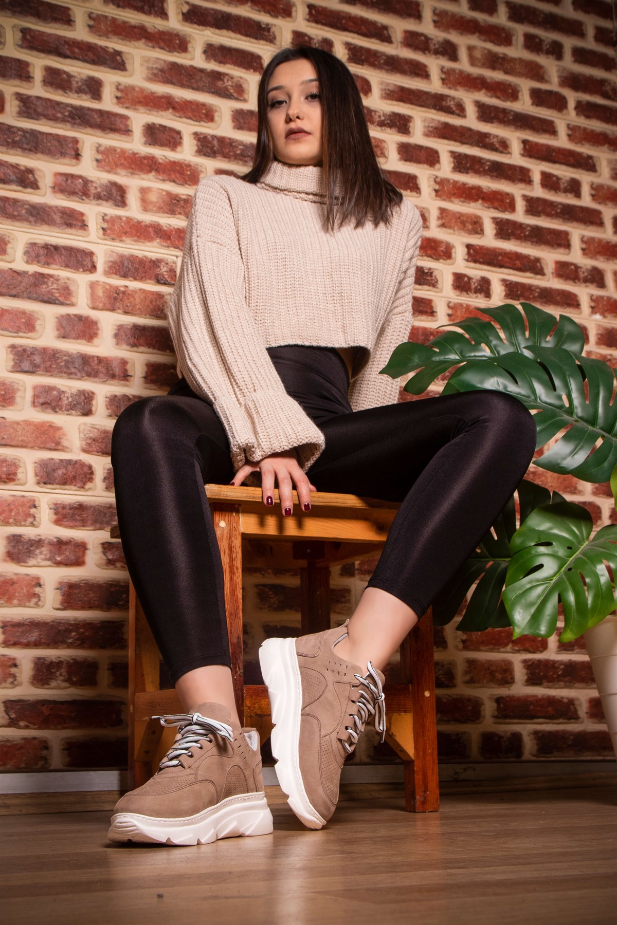 Hakiki Deri Bej Kadın Sneaker ITW8008BEW