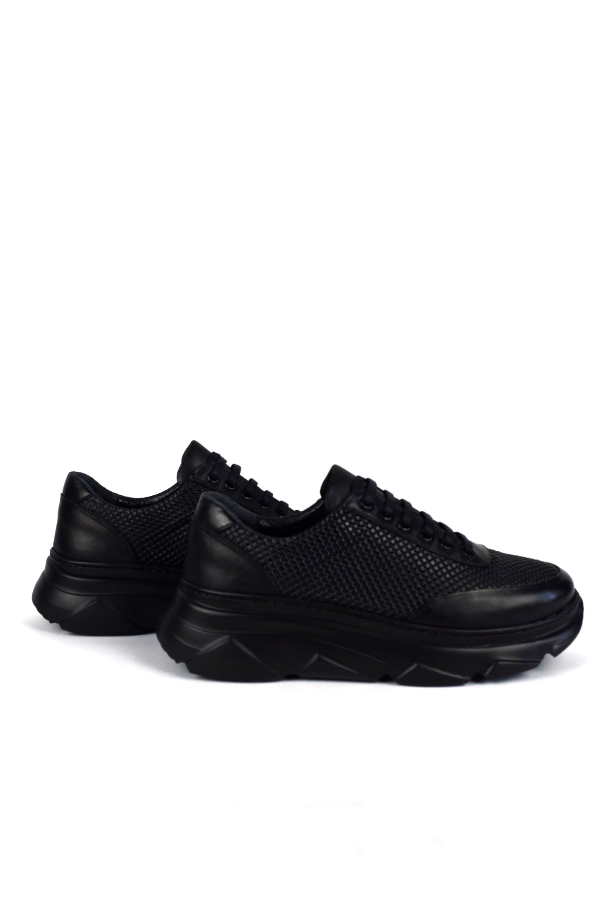 Hakiki Deri Siyah Kadın Sneaker ITW1677BW