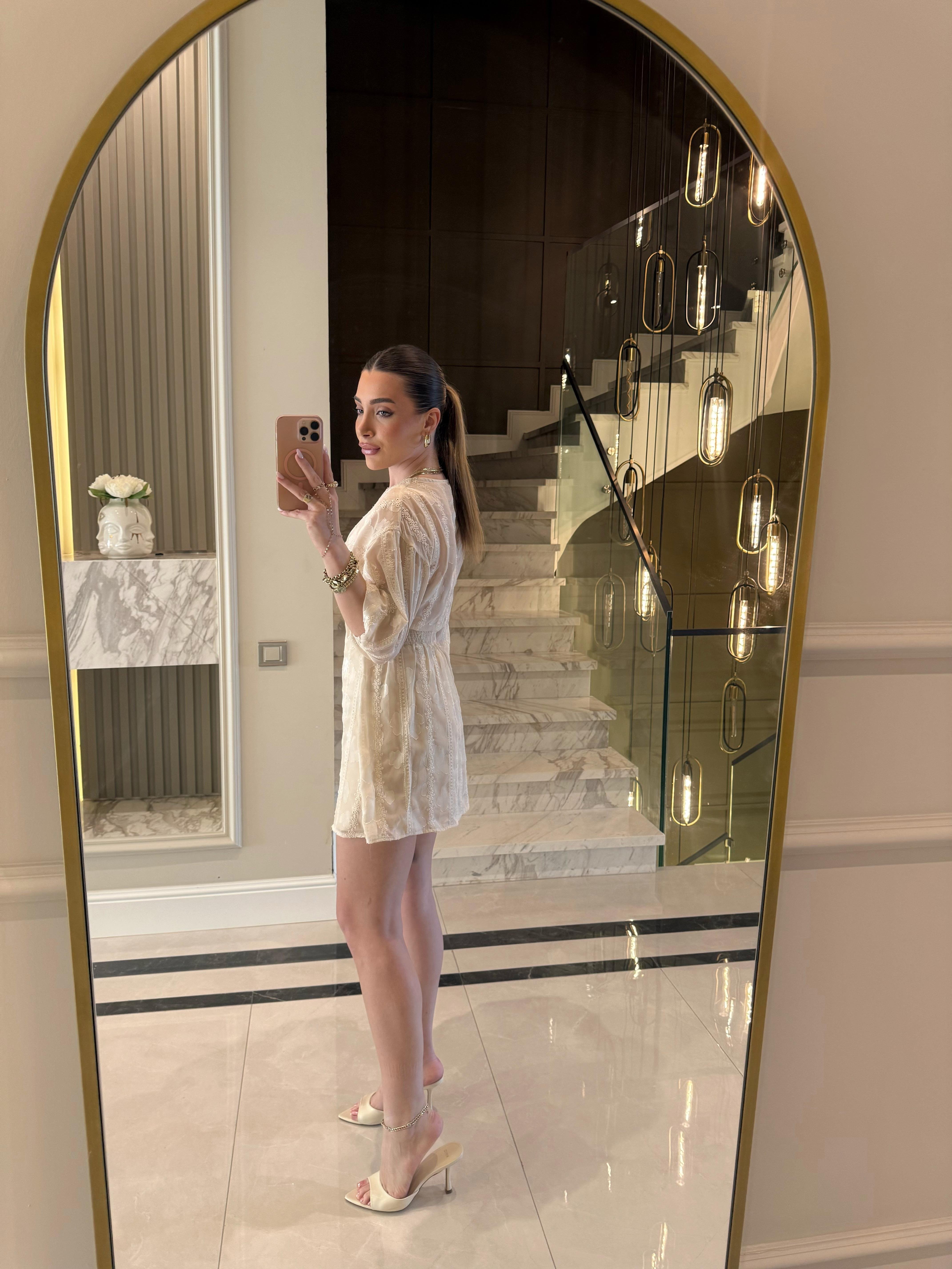 Bej İşlemeli İmst Elbise