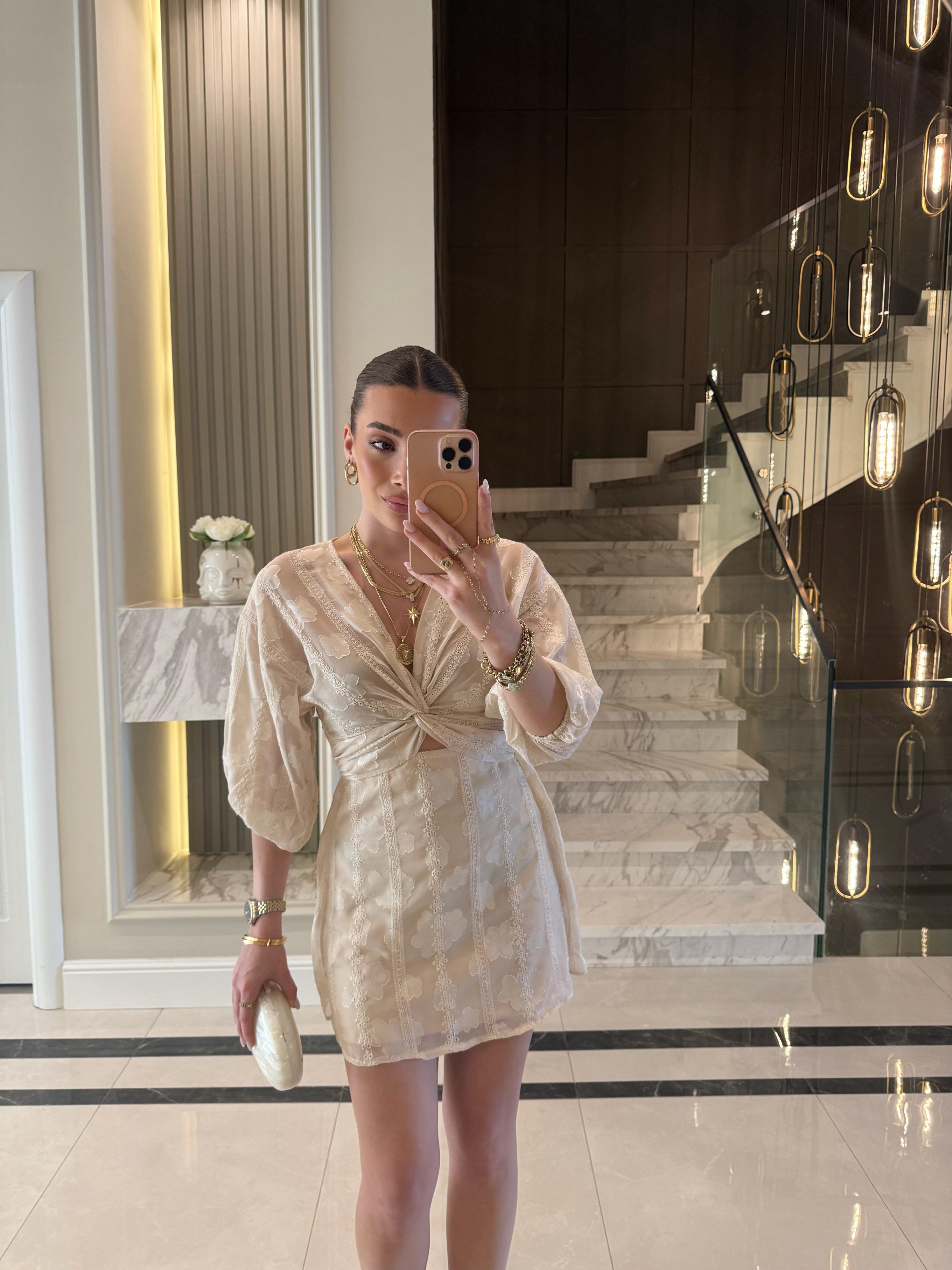 Bej İşlemeli İmst Elbise