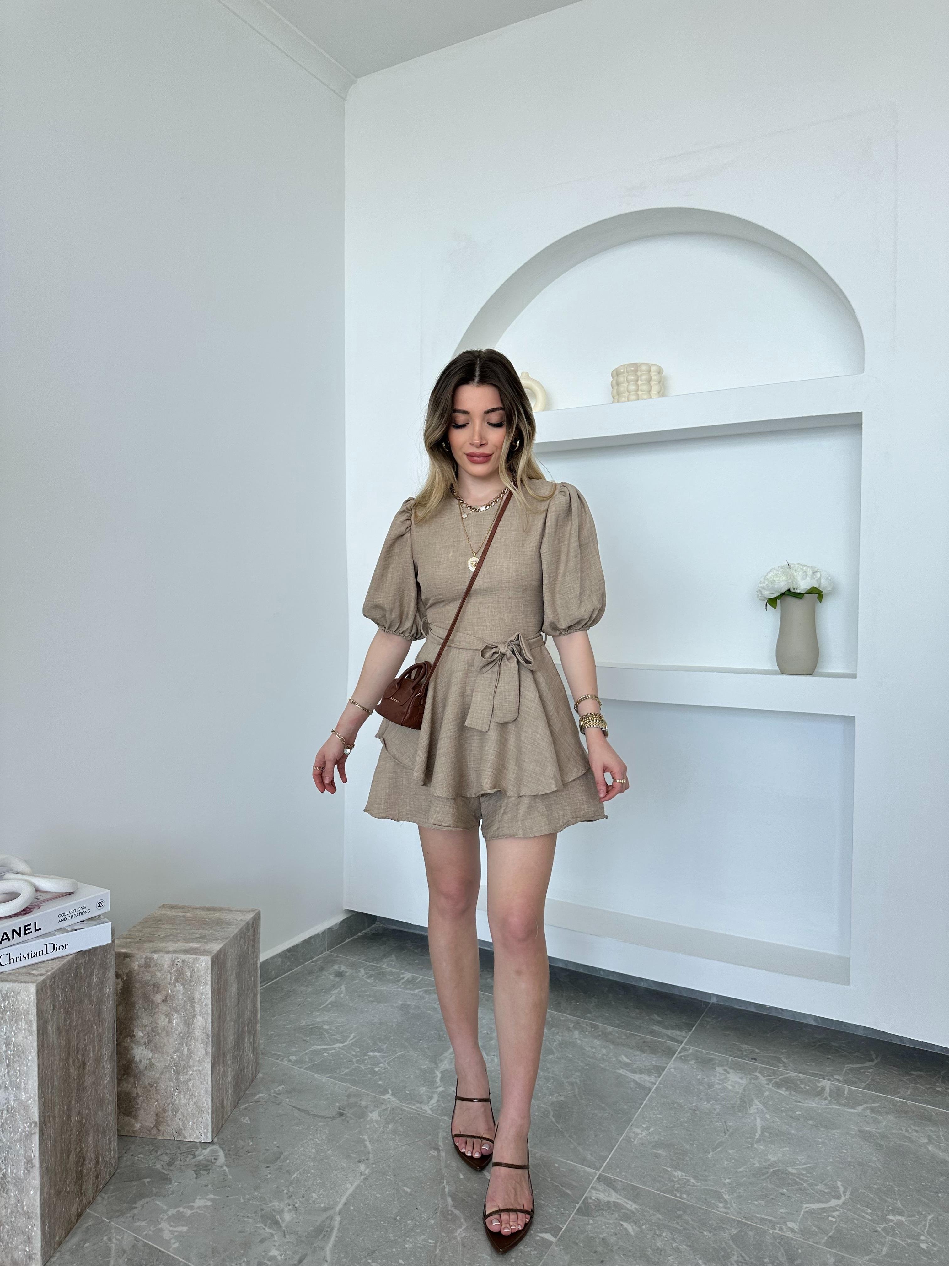 Bej Şort Astarlı Katlı Elbise 