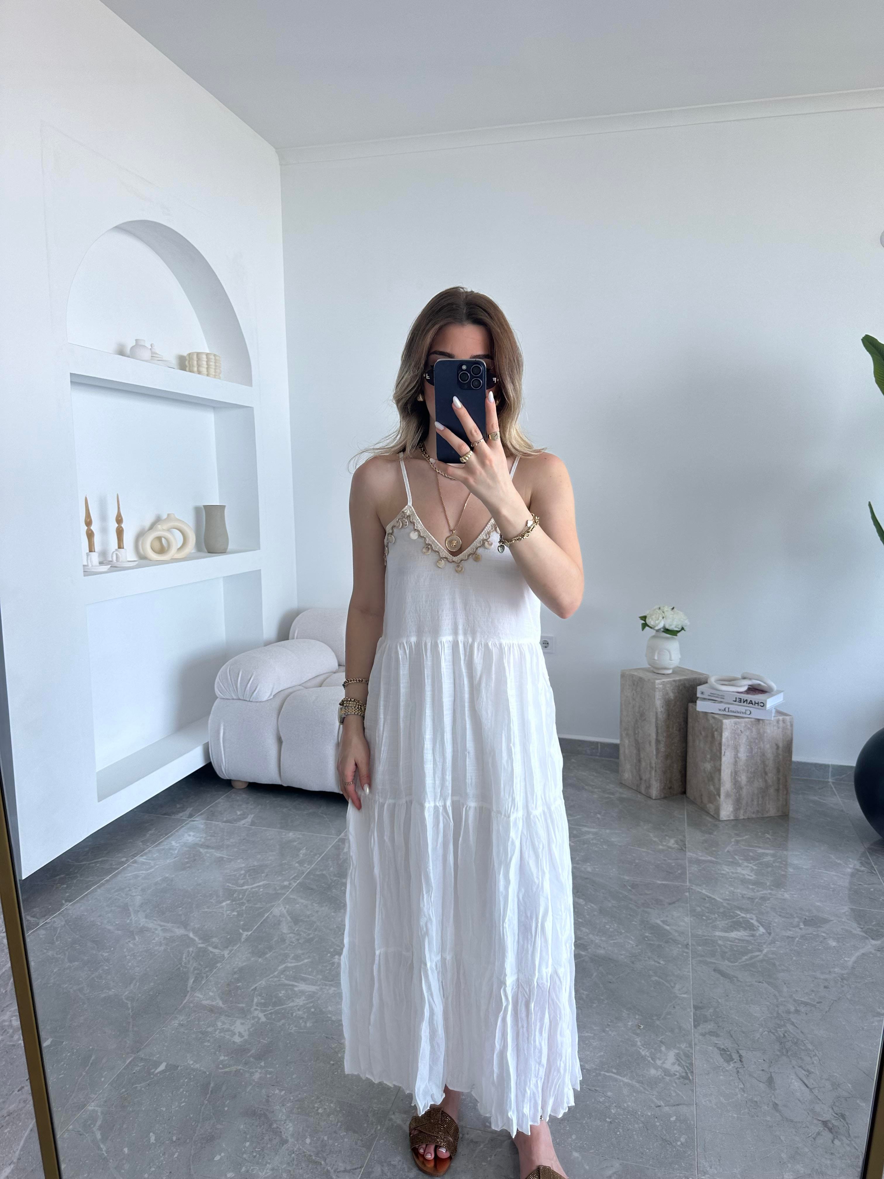 Beyaz Deniz Kabuğu İşlemeli Rustik Elbise