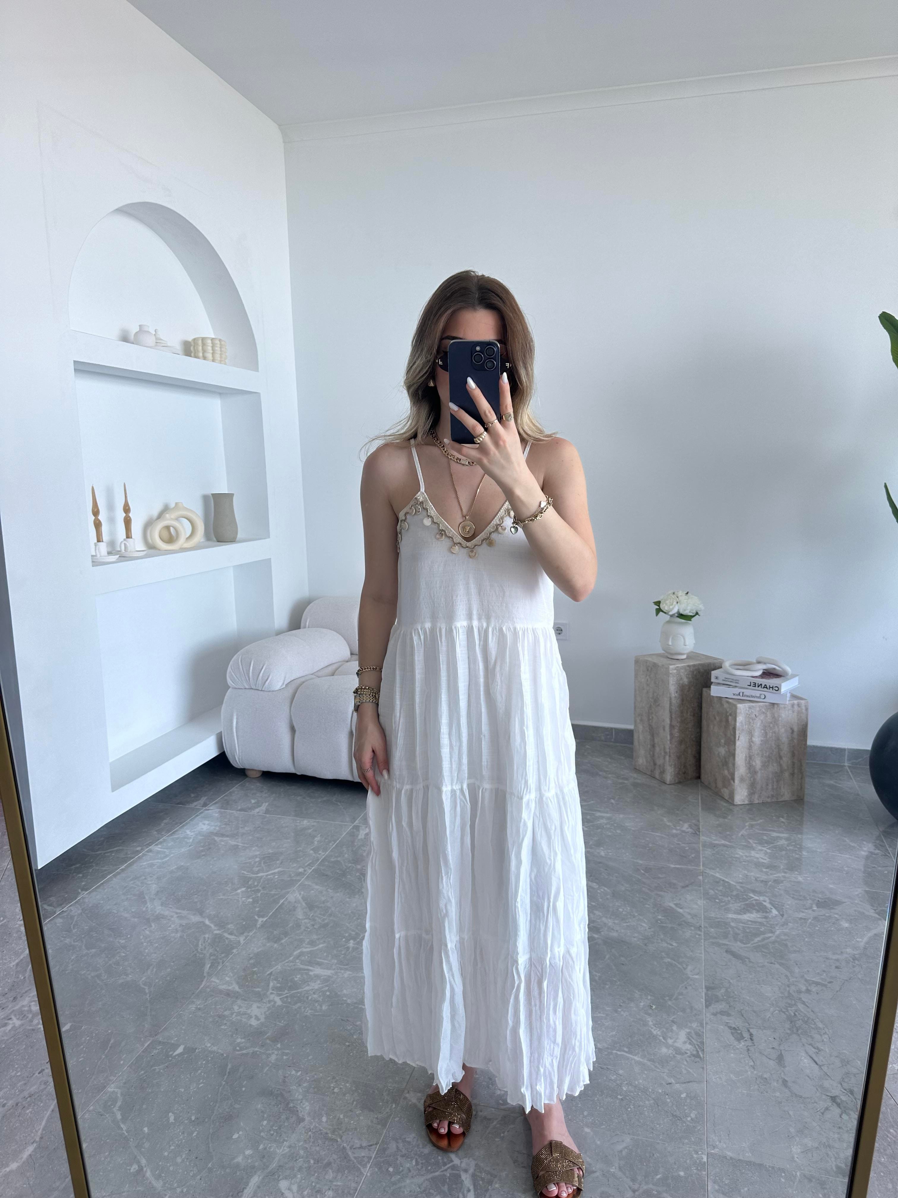 Beyaz Deniz Kabuğu İşlemeli Rustik Elbise