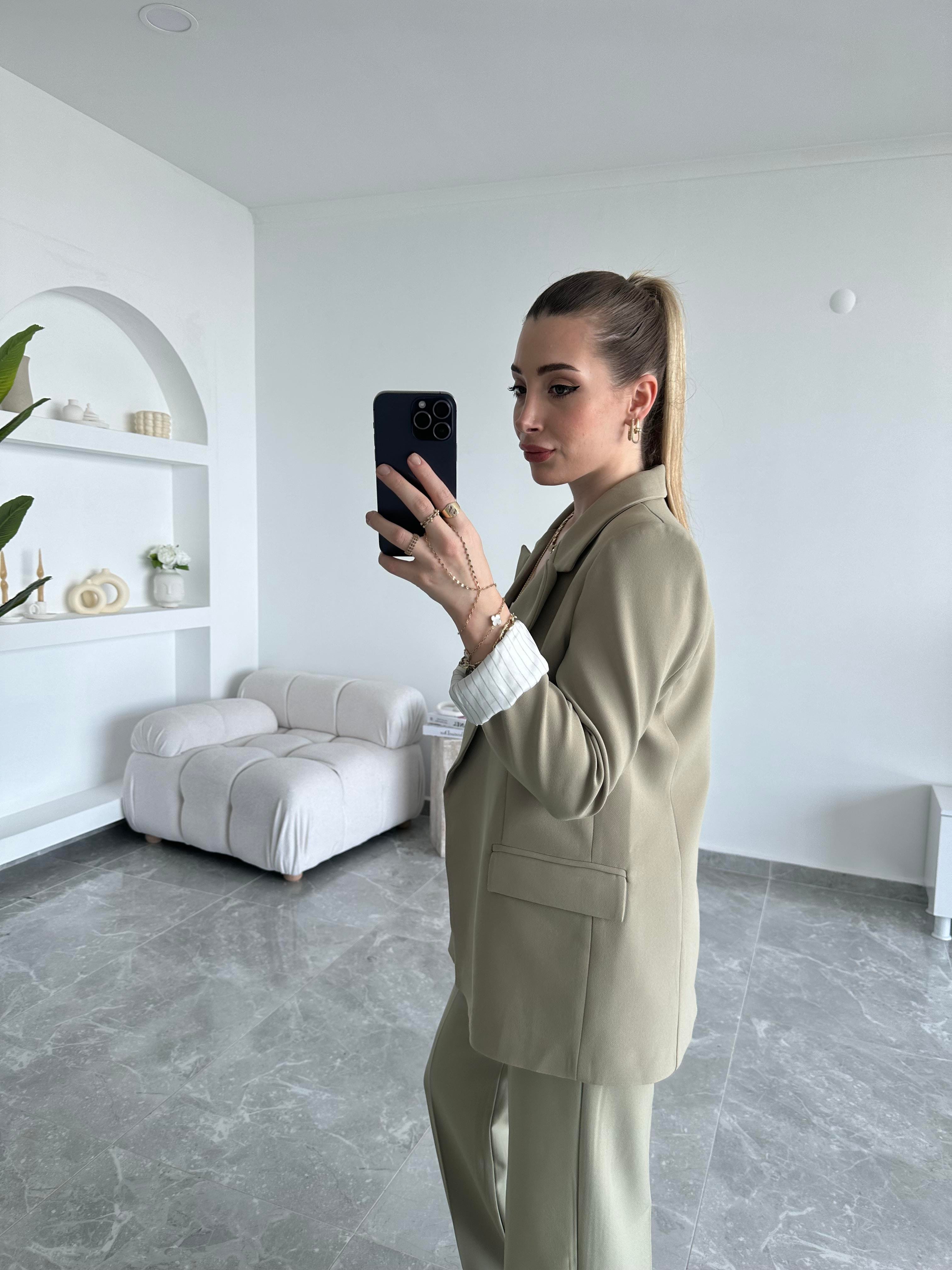 Çağla Yeşili Palazzo Pantolon- Blazer Ceket Takım