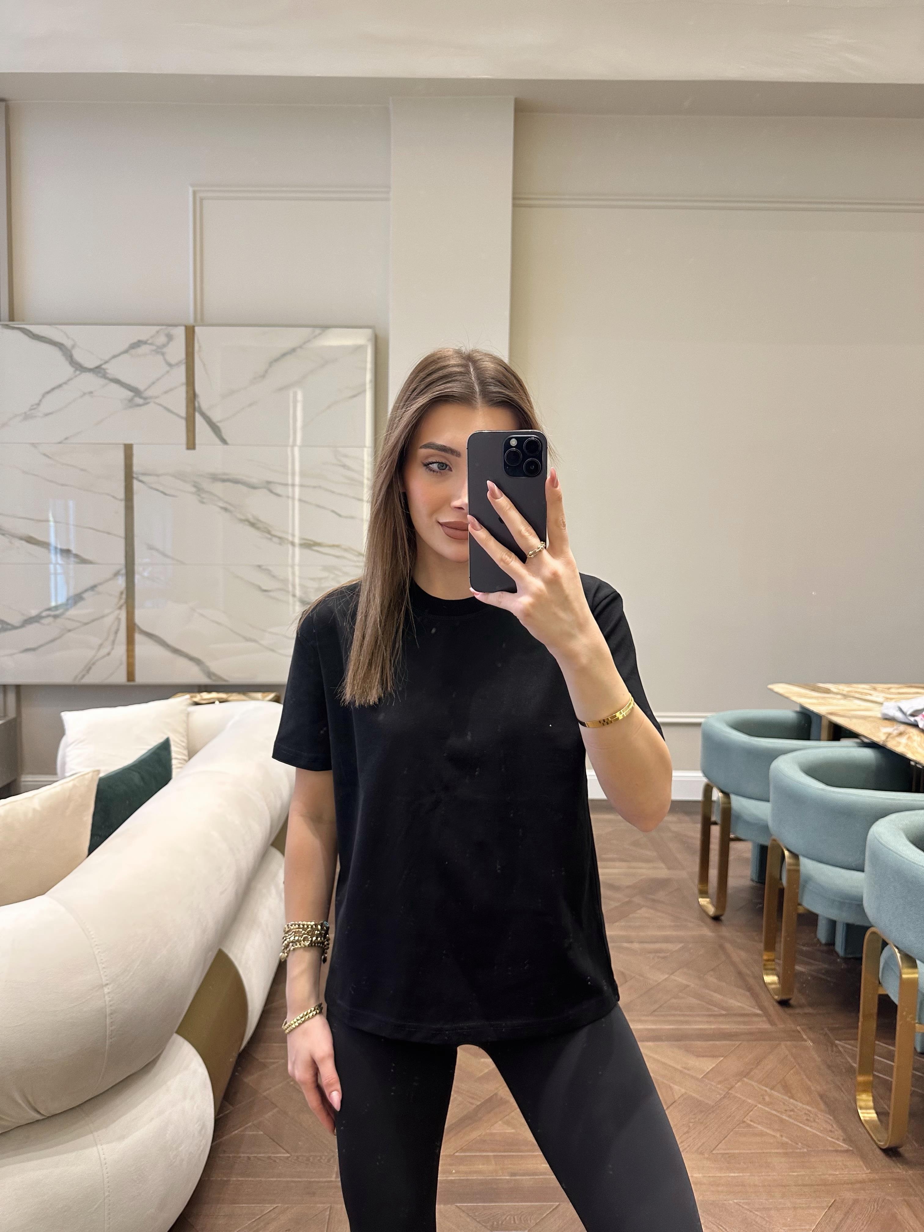 Dekoratif Dikişli Bisiklet Yaka DLV Siyah Basic Tshırt