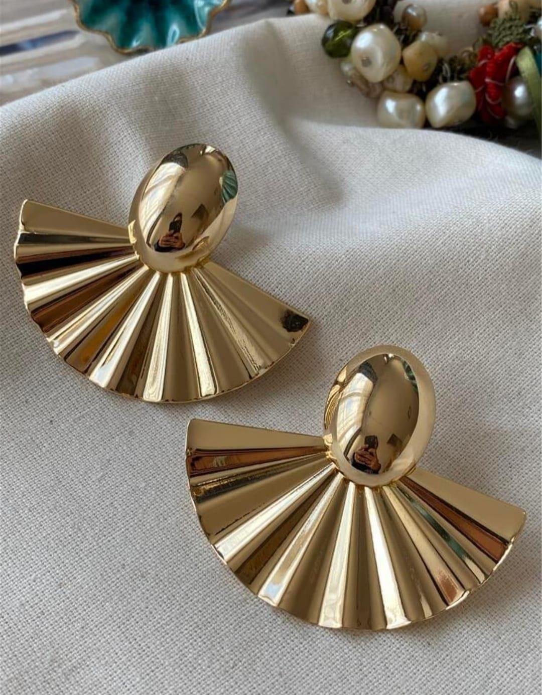 Drop Pervane Gold  Küpe 