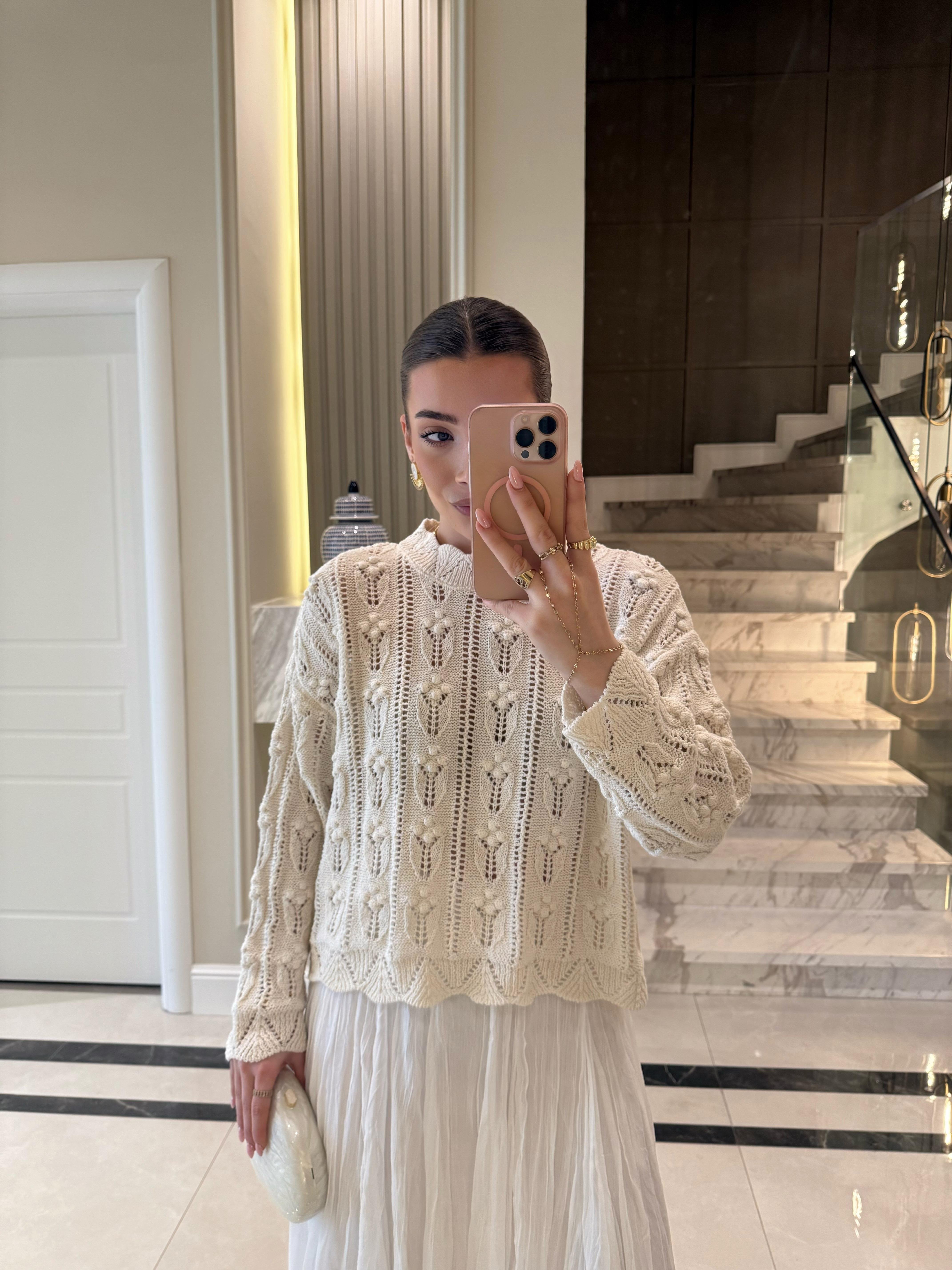 Ekru Delikli Triko -251034