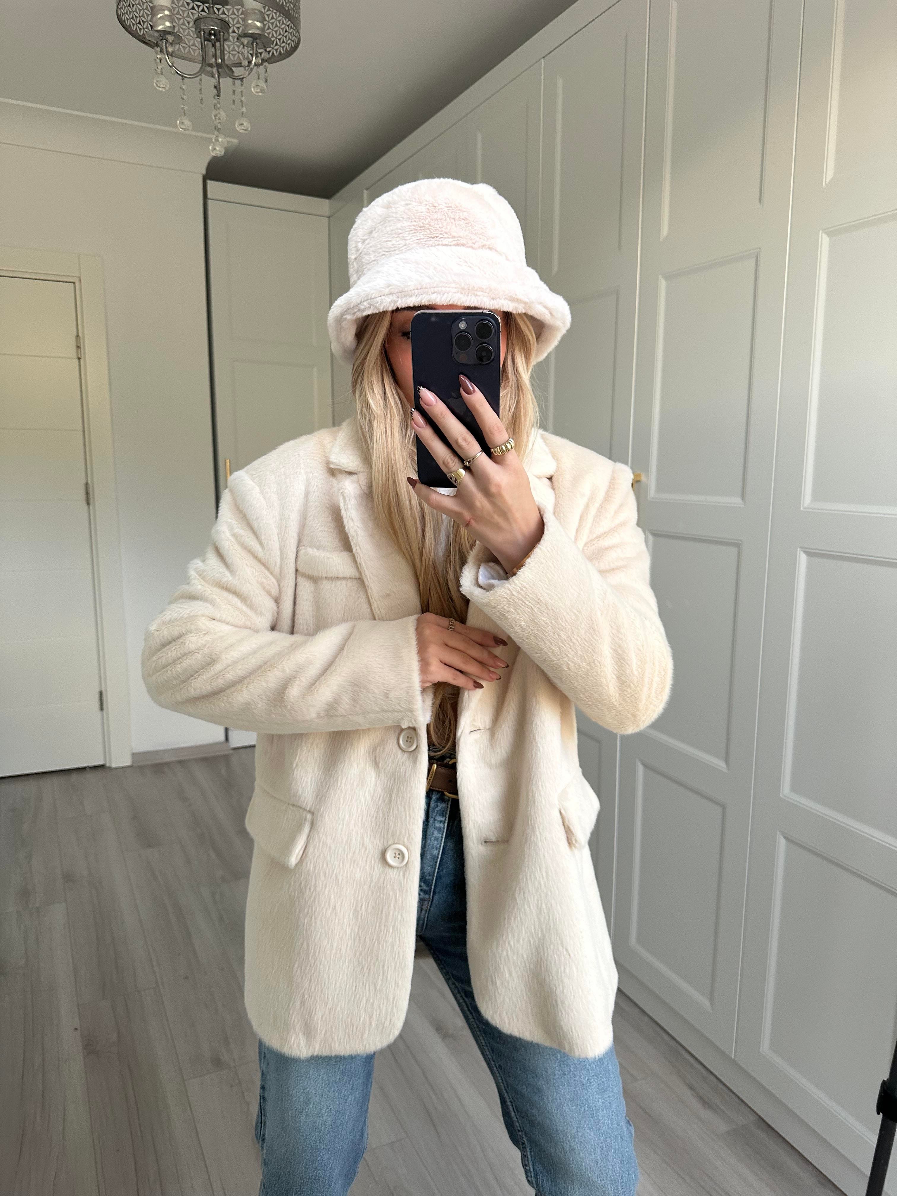 Ekru Kürk Dokulu Blazer Ceket