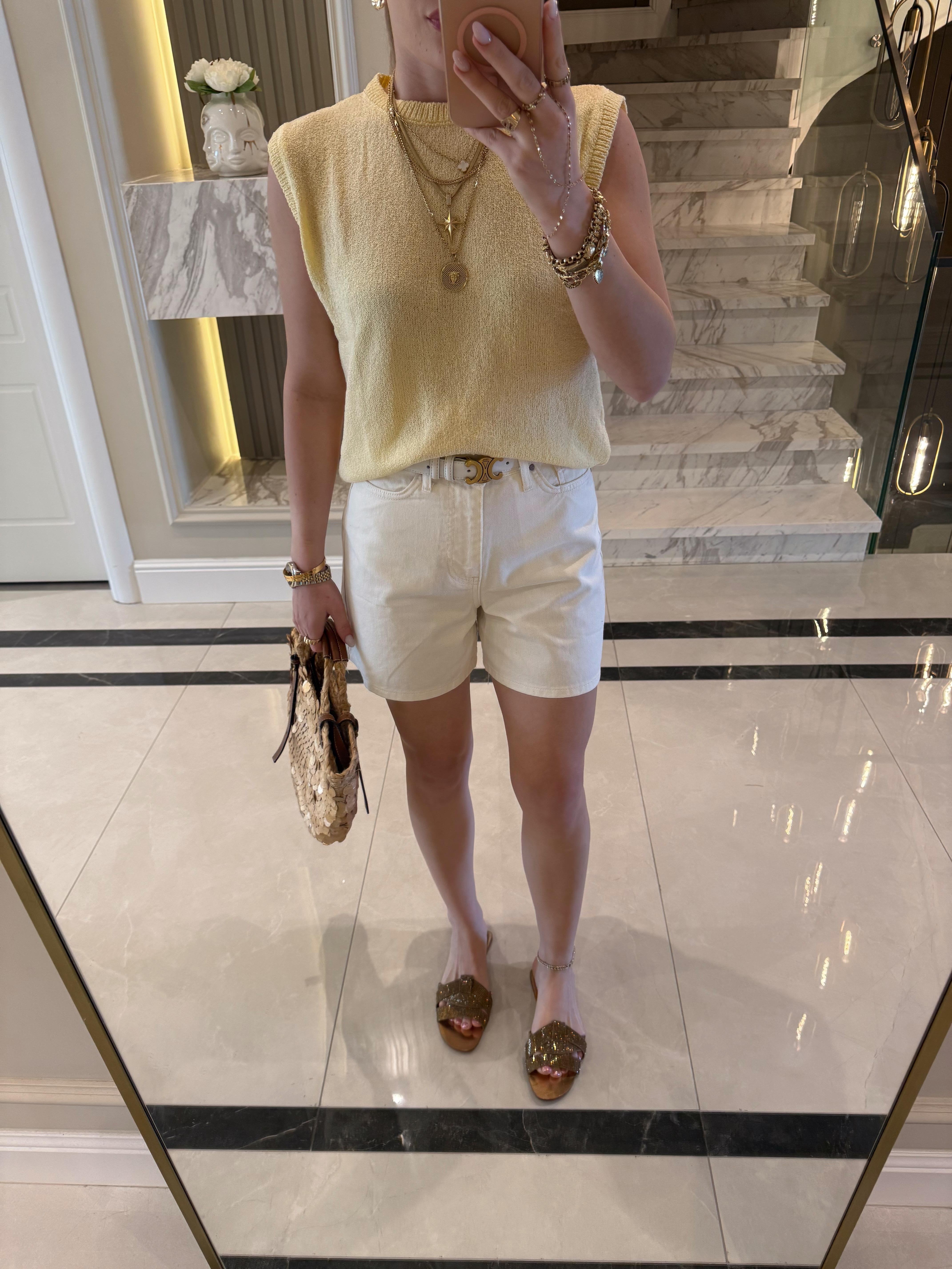 Ekru Regular Fit Denim Şort 