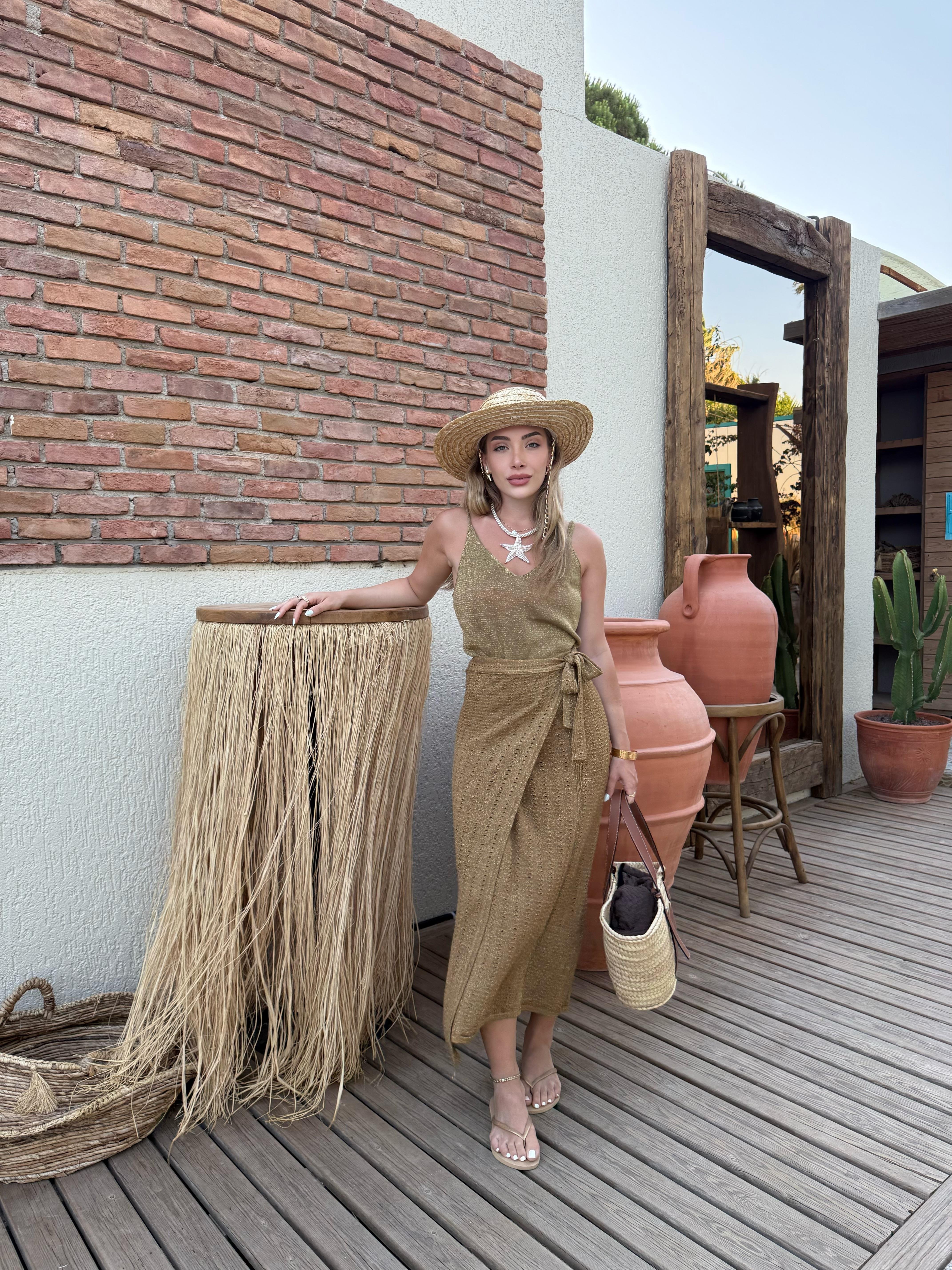 Gold Bağlamalı Simli Delikli Etek