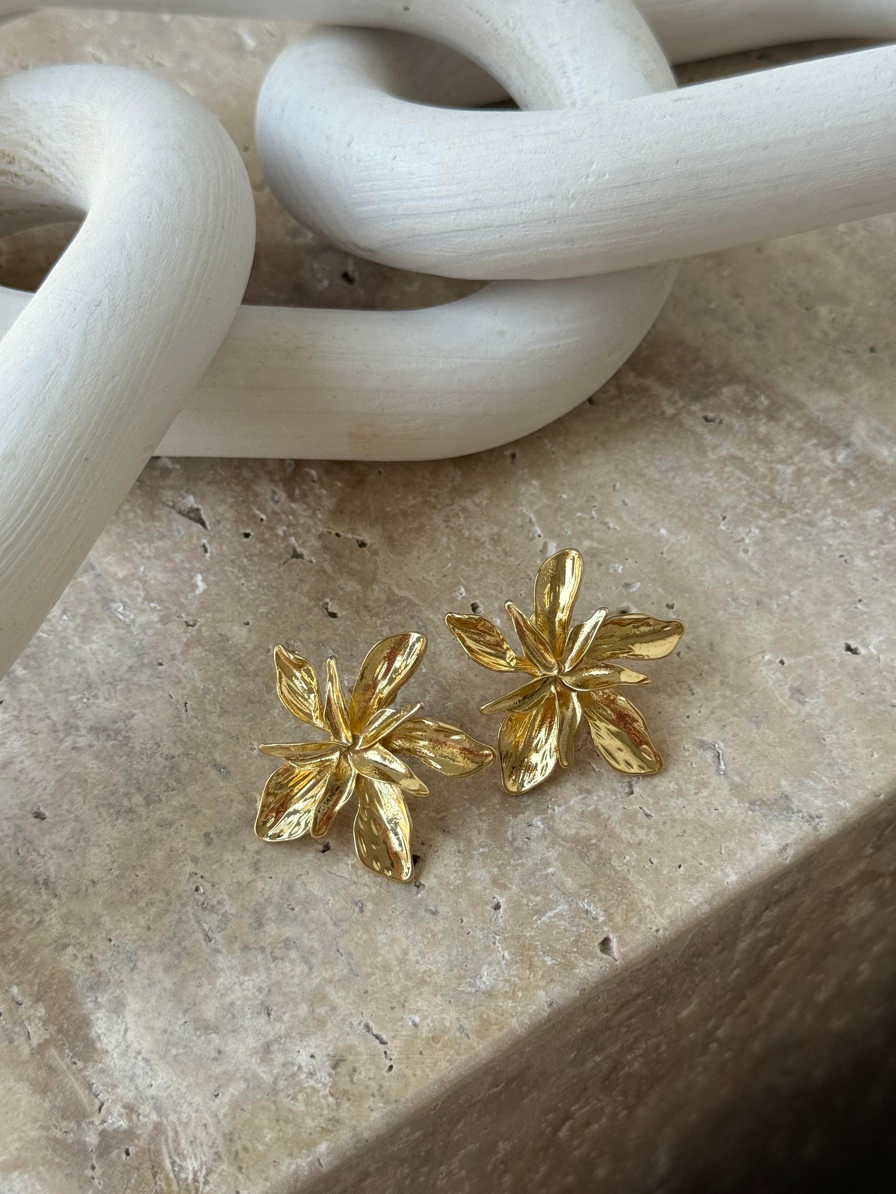 Gold  Mini Çiçek Küpe