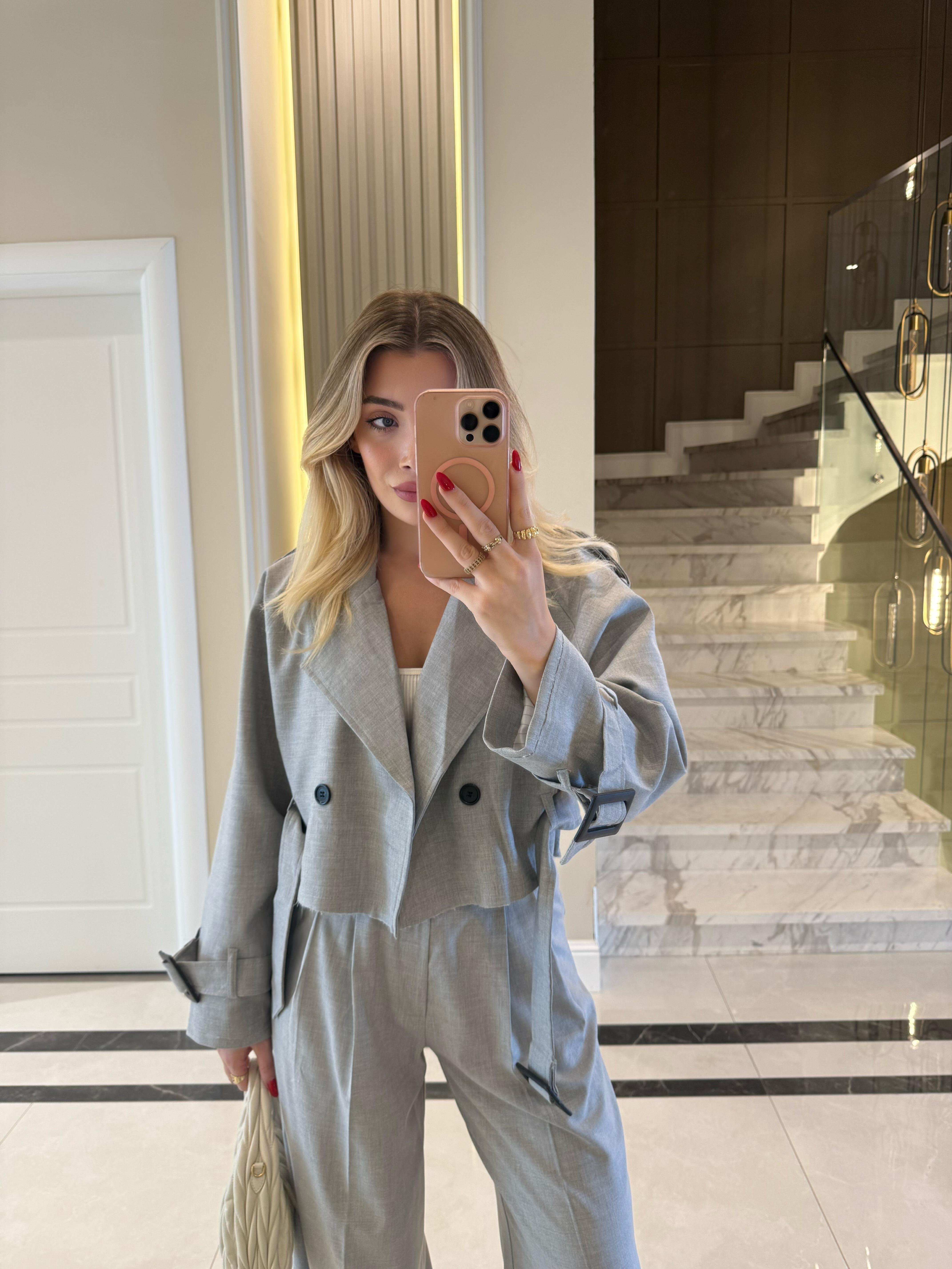 Gri Reglan Kısa Ceket