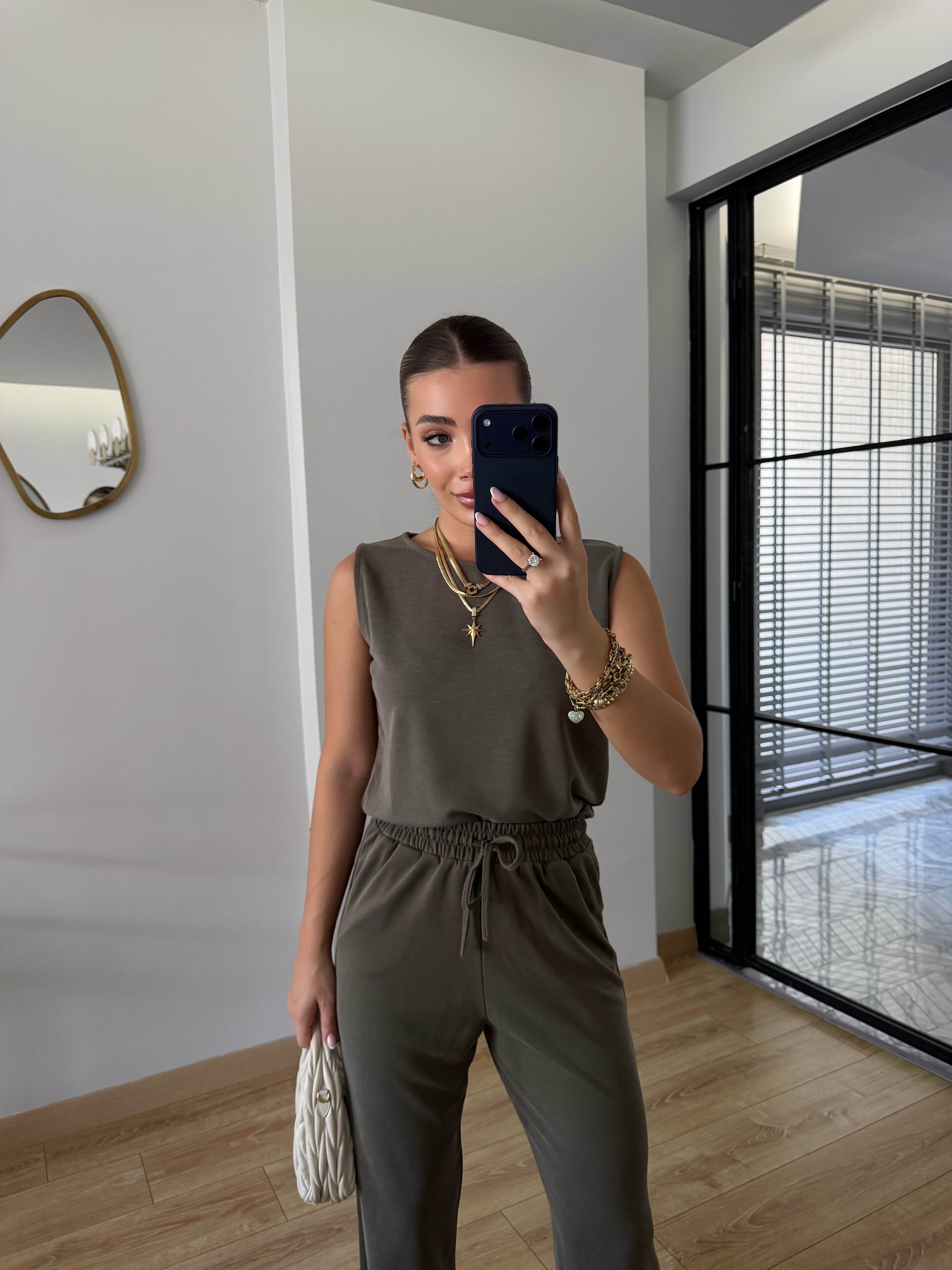 Haki Sıfır Kol Modal Kumaşlı Bluz Pantolon İkili Takım - 7272