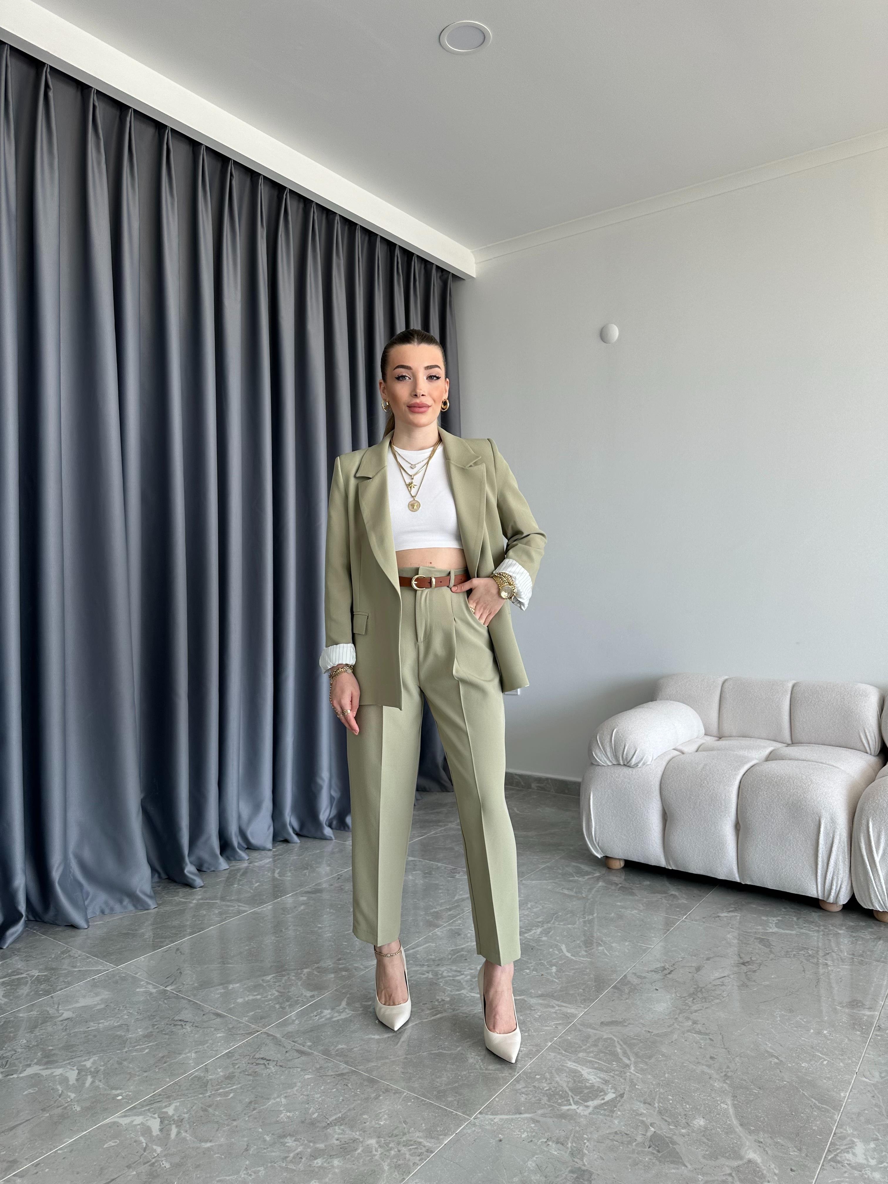 Haki Yeşil Kolu Katlamalı Blazer Ceket