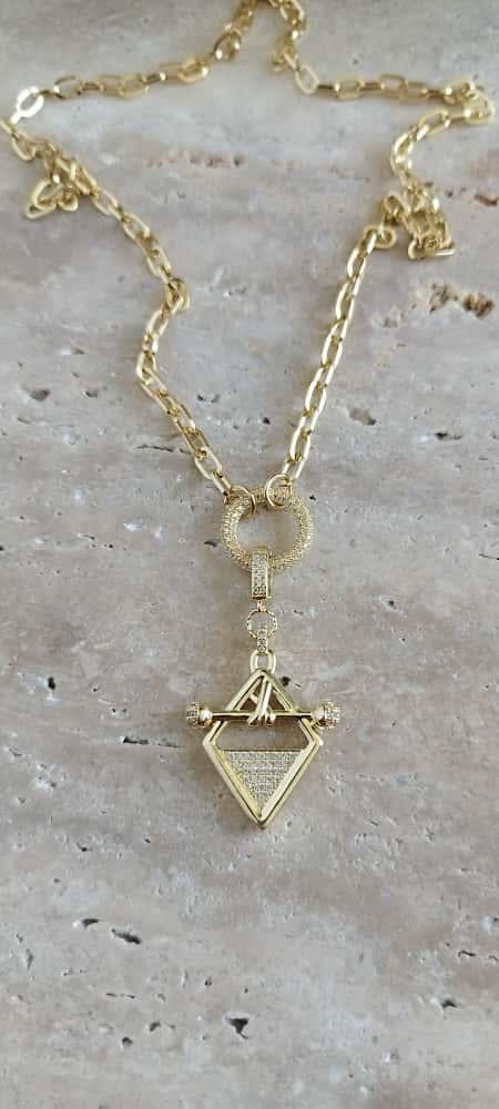 İltus Taşlı Gold  Kolye