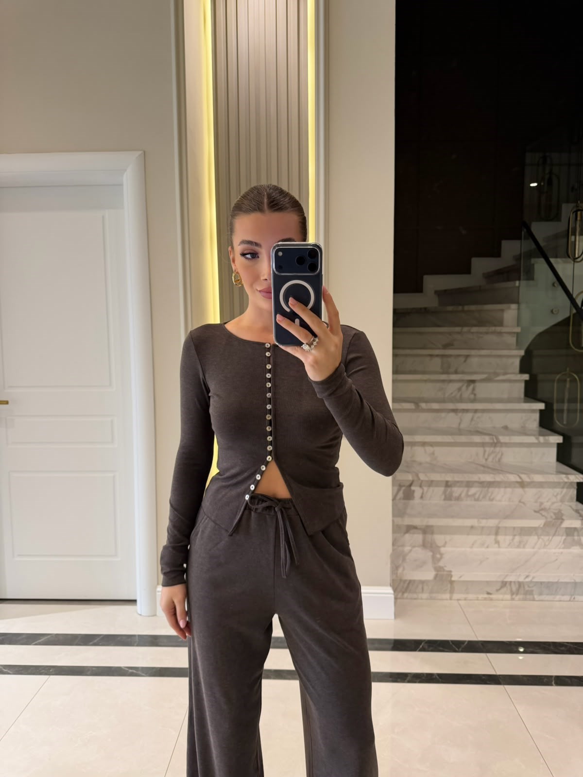 Kahve Önü Düğmeli Lia Takım