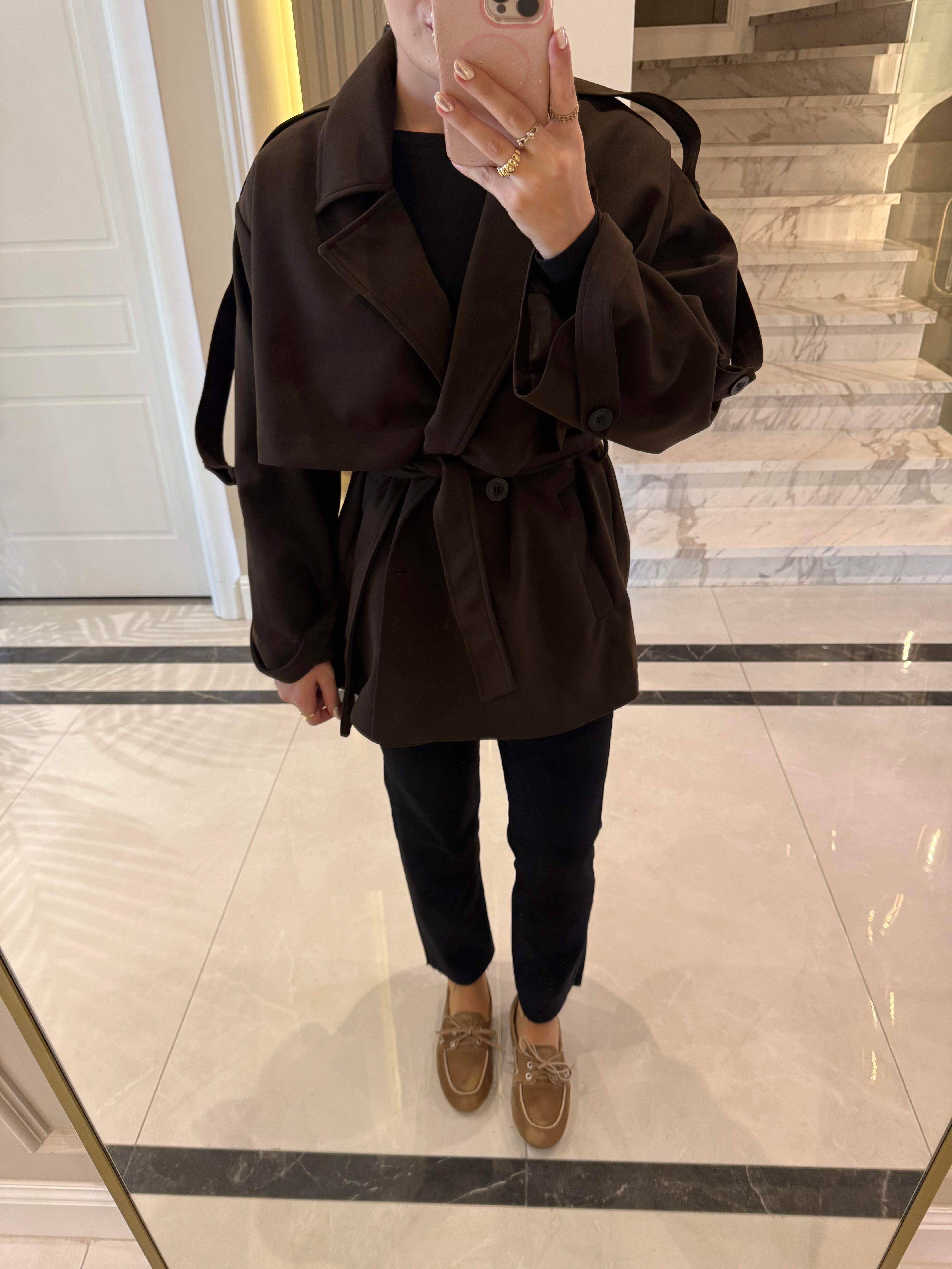 Kahve Rengi Apoletlı Oversize  Kısa Trenç-9582