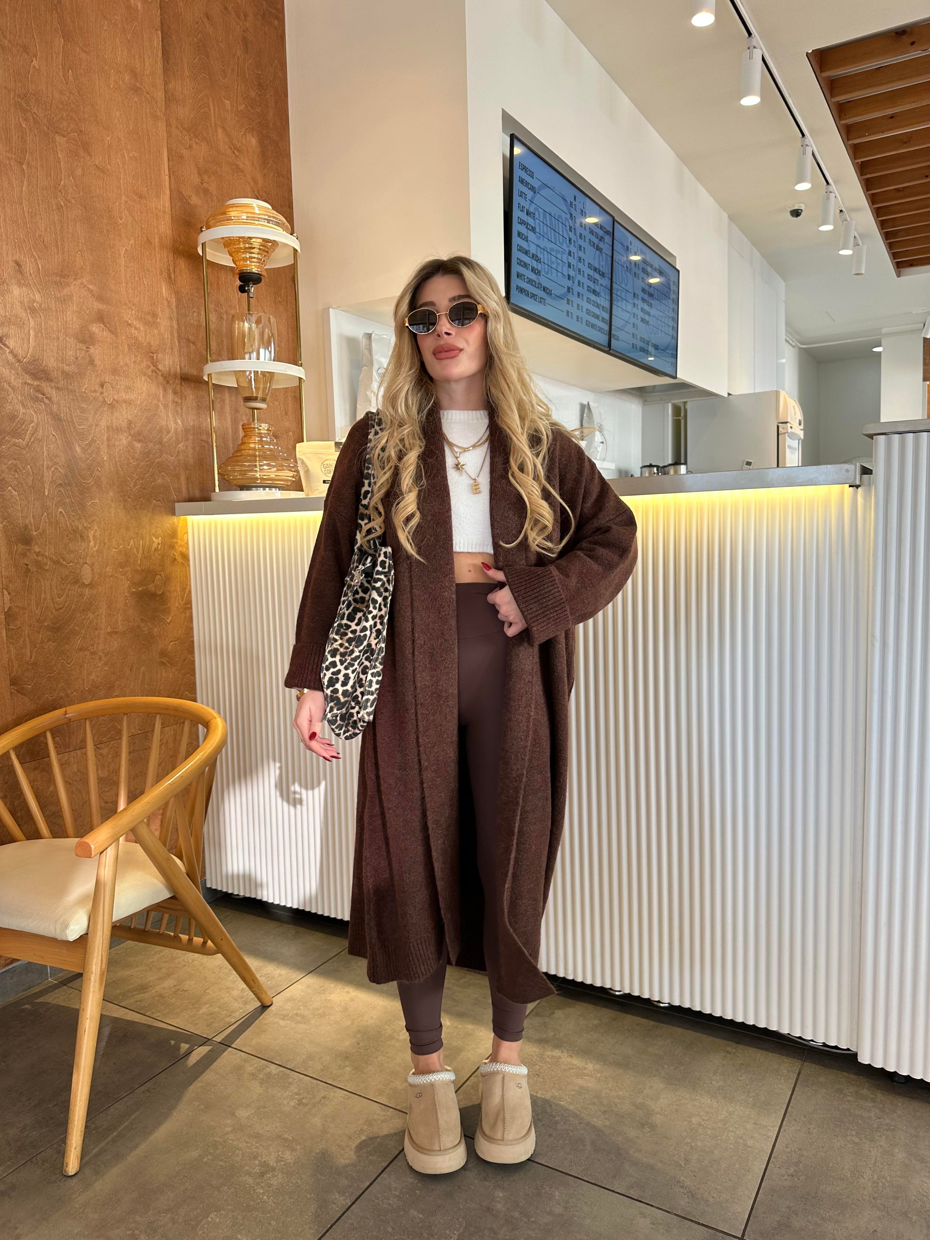 Kahve Rengi Marka Model Uzun Yün Hirka 