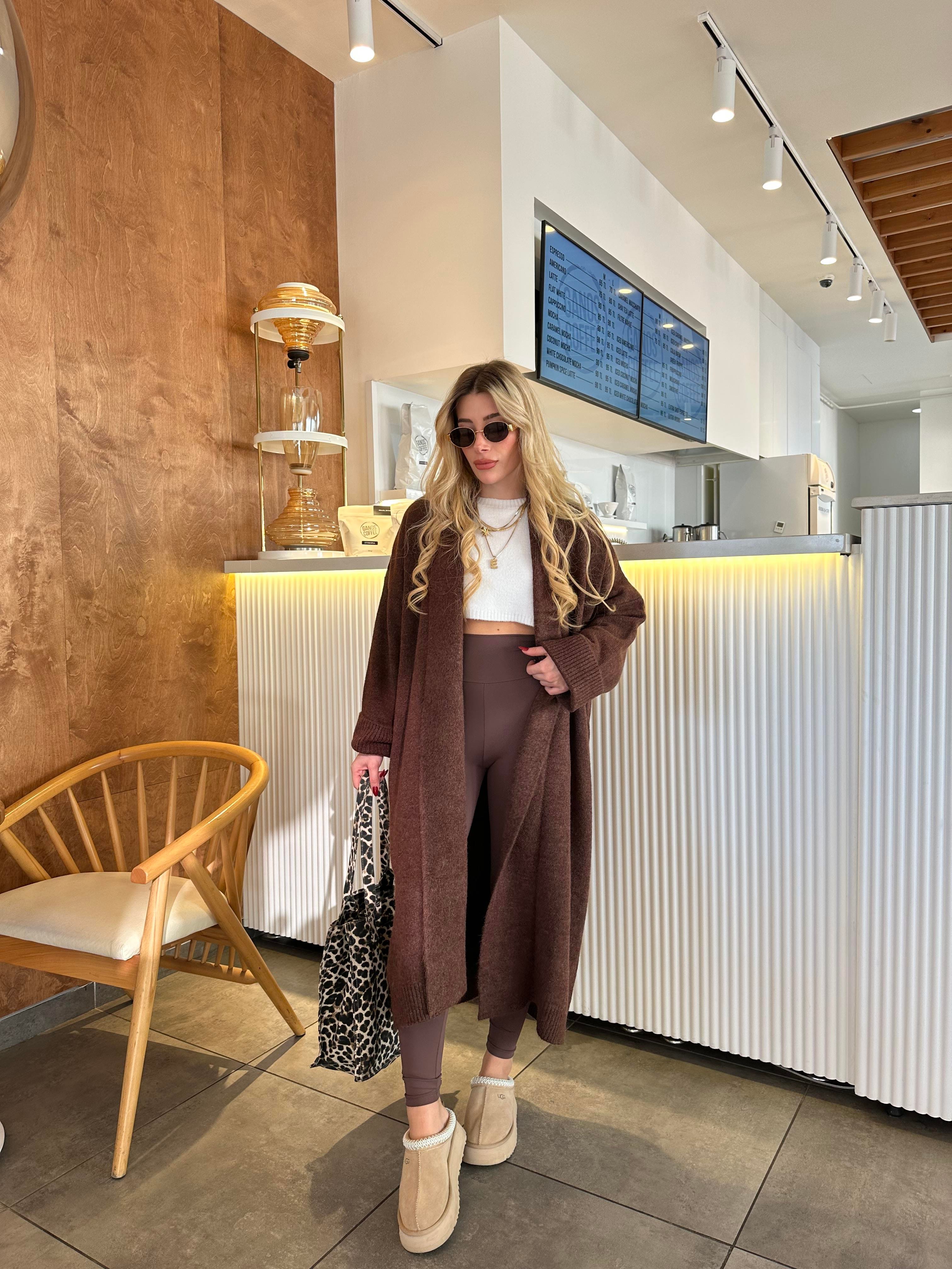 Kahve Rengi Marka Model Uzun Yün Hirka 