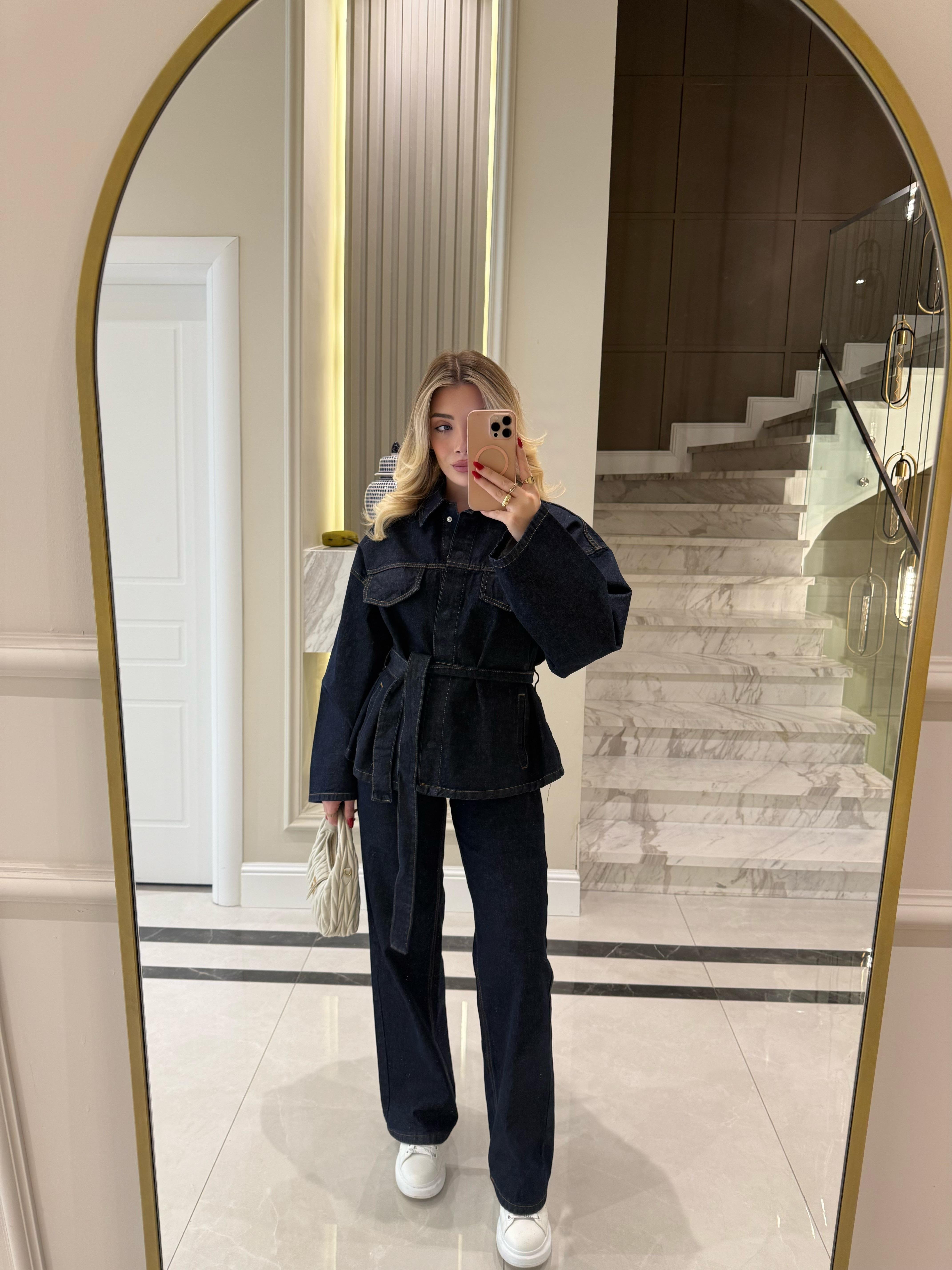 Lacivert Cepli Kuşaklı Denim Takım