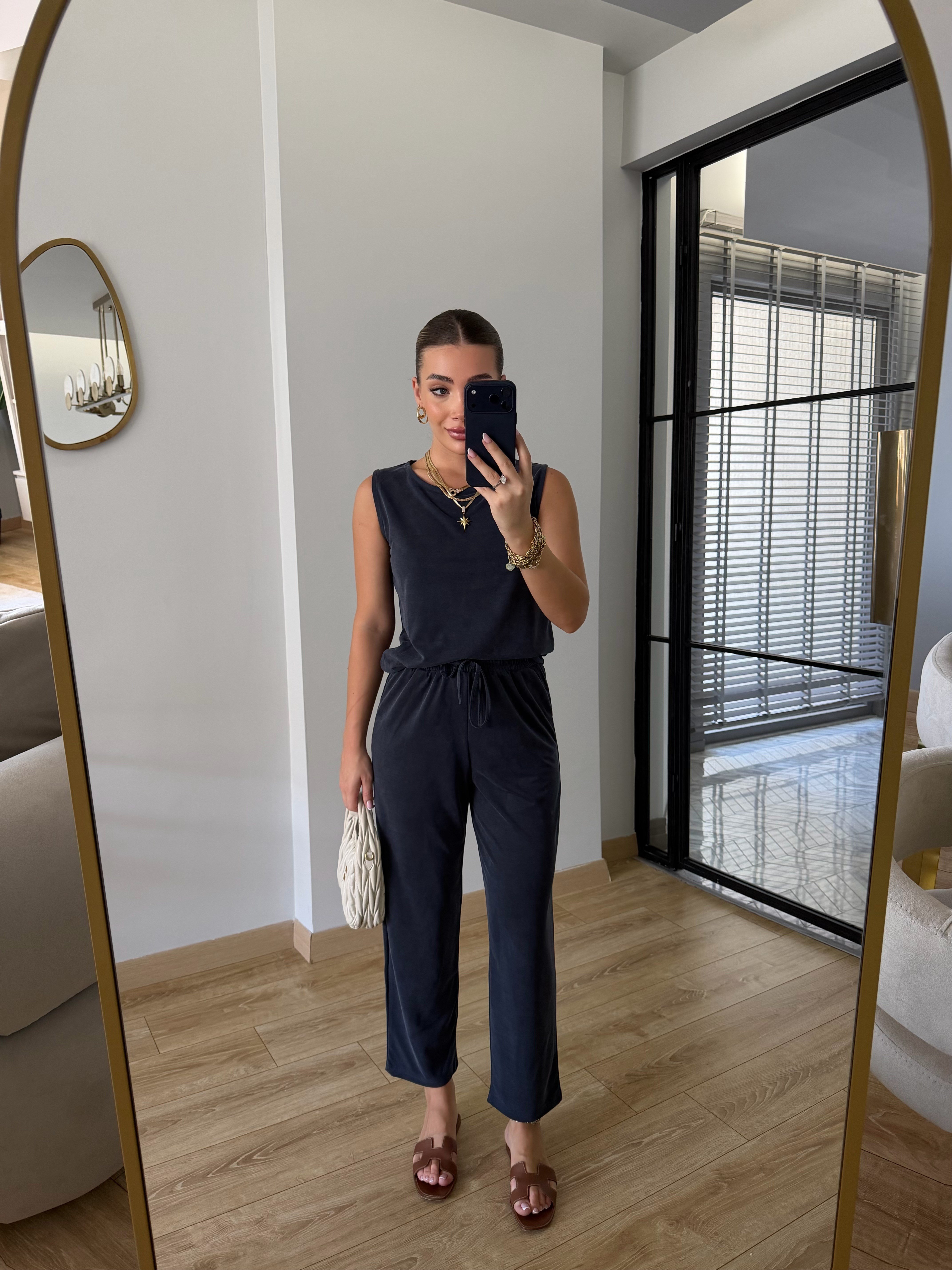 Lacivert Sıfır Kol Modal Kumaşlı Bluz Pantolon İkili Takım - 7272