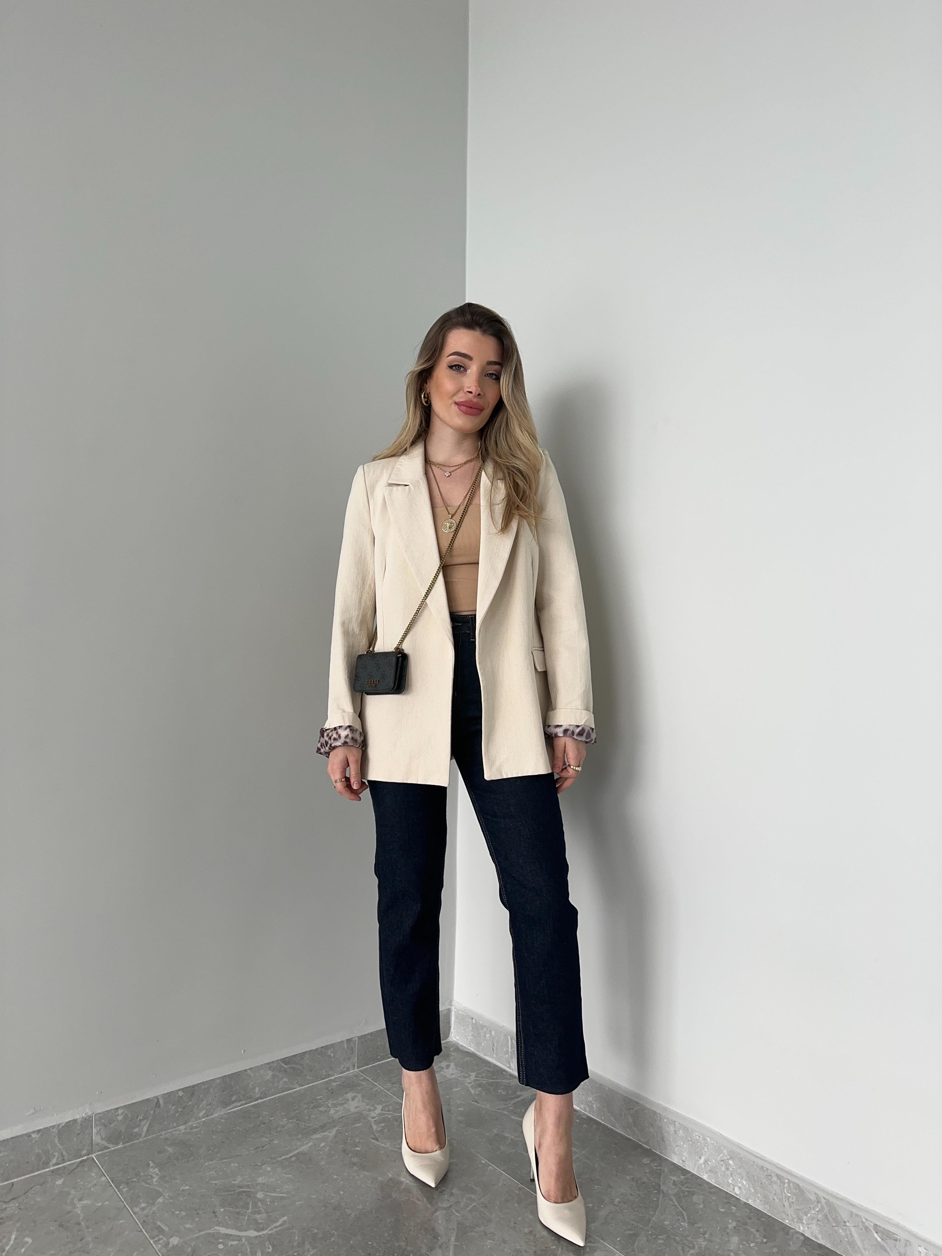 Leopar Astarlı Taş Renk Gabardin Blazer Ceket