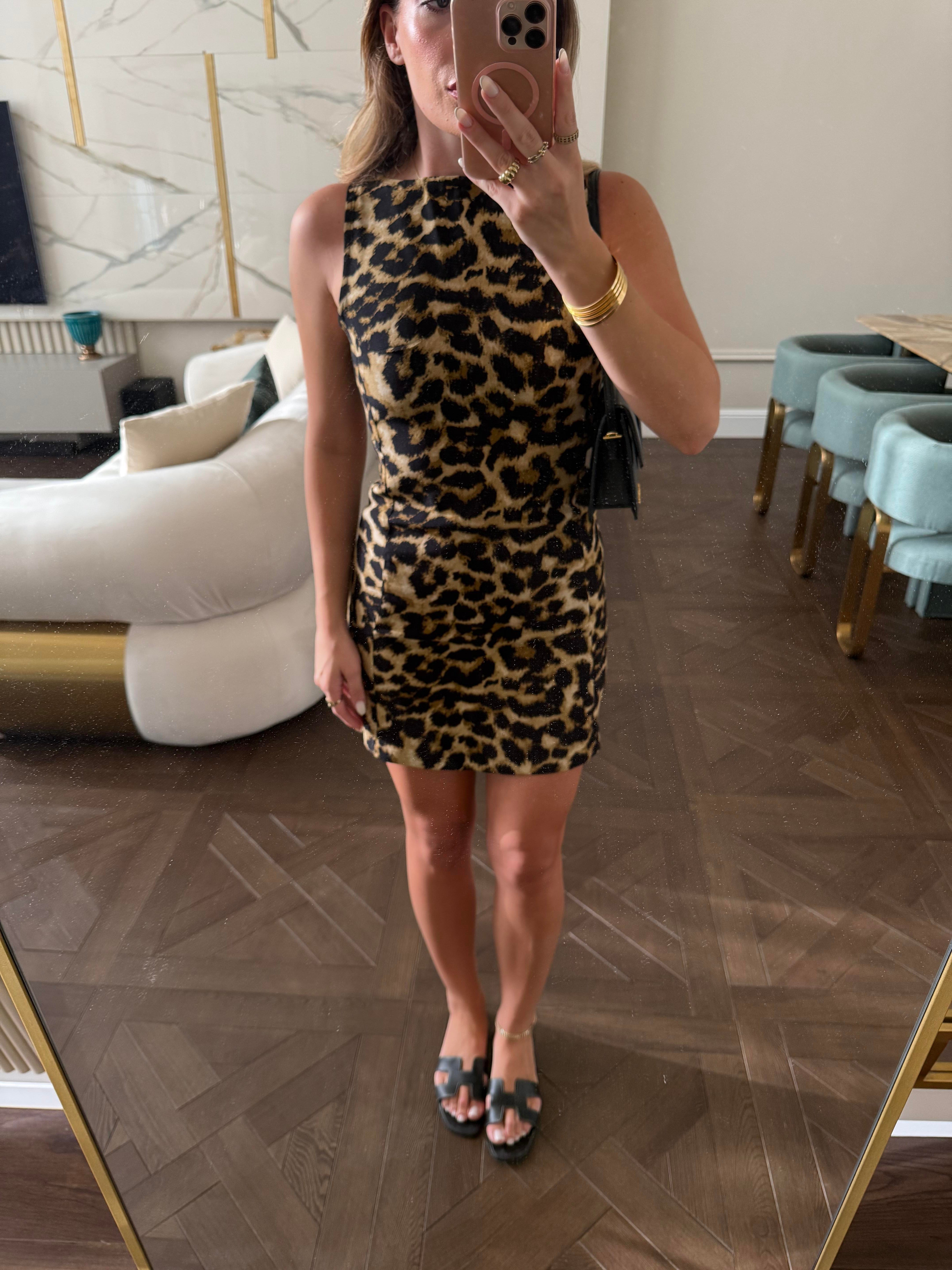 Leopar Desenli Mini Kolsuz Elbise