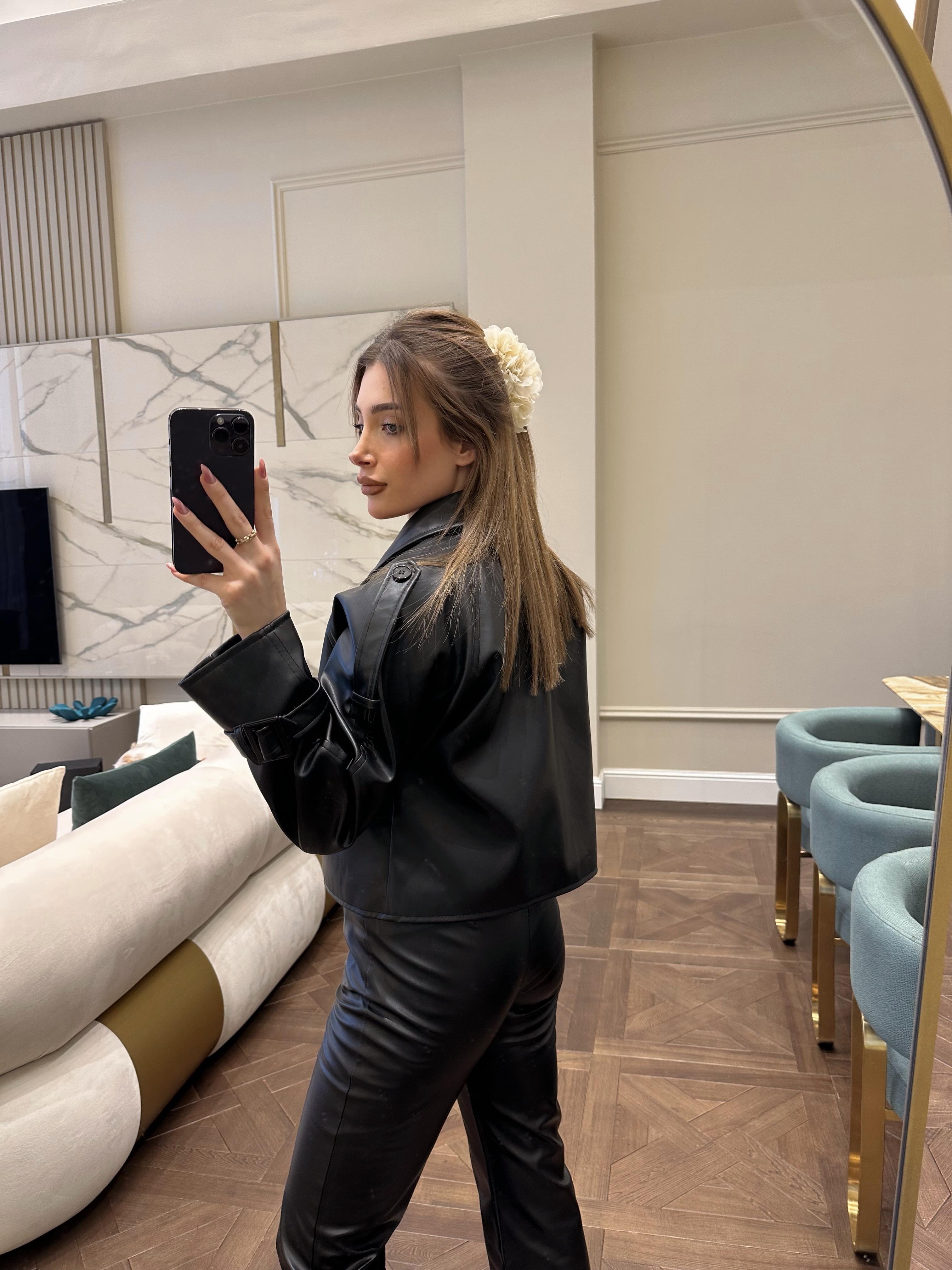 MS Siyah Kısa Apoletli Deri Ceket