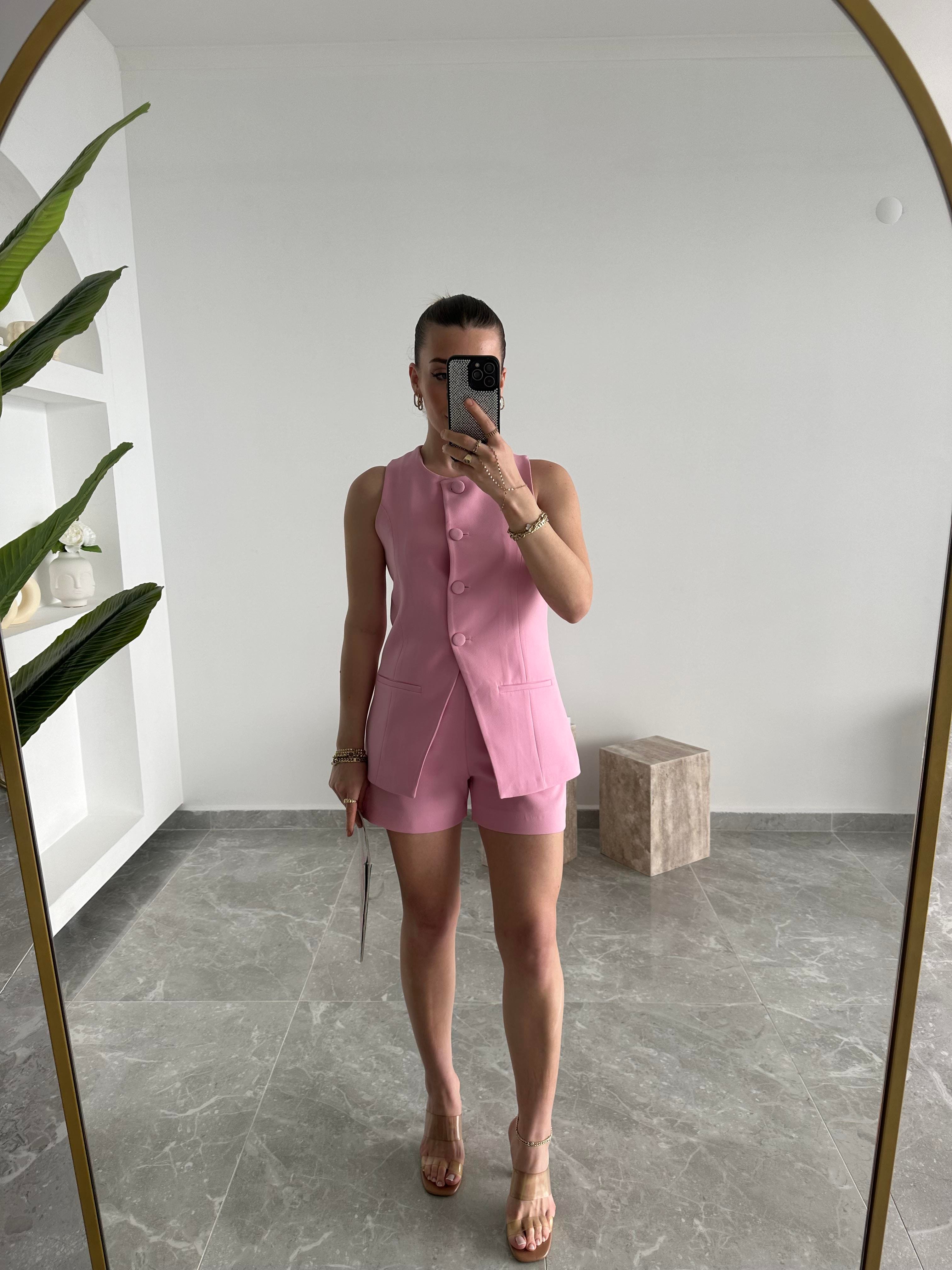 Pembe Yelekli-Şortlu İkili Takım