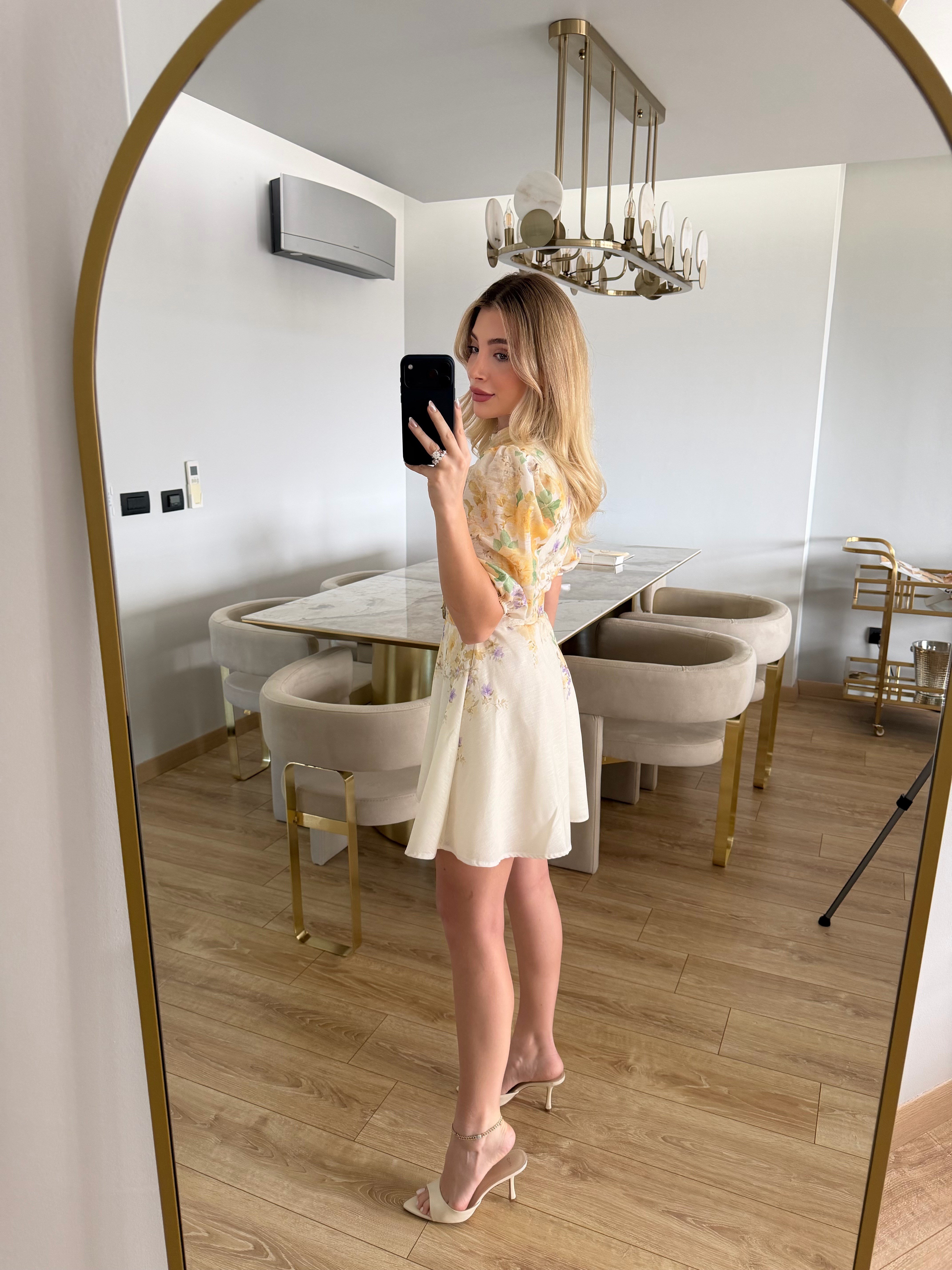 Sarı Çiçekli Marka Model Lesslie Elbise 