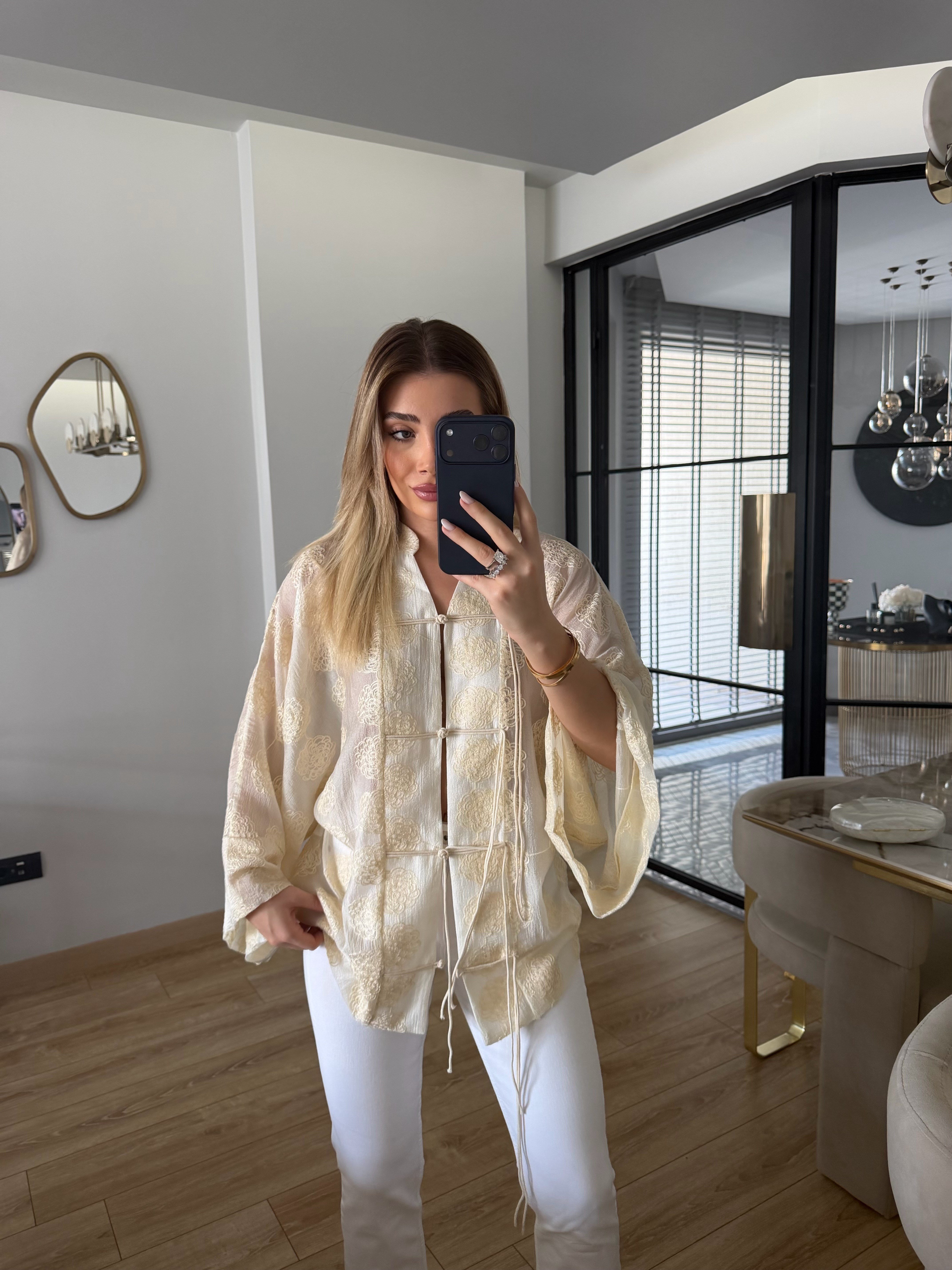 Sarı İp Bağcıklı Brodeli Gömlek - 5096