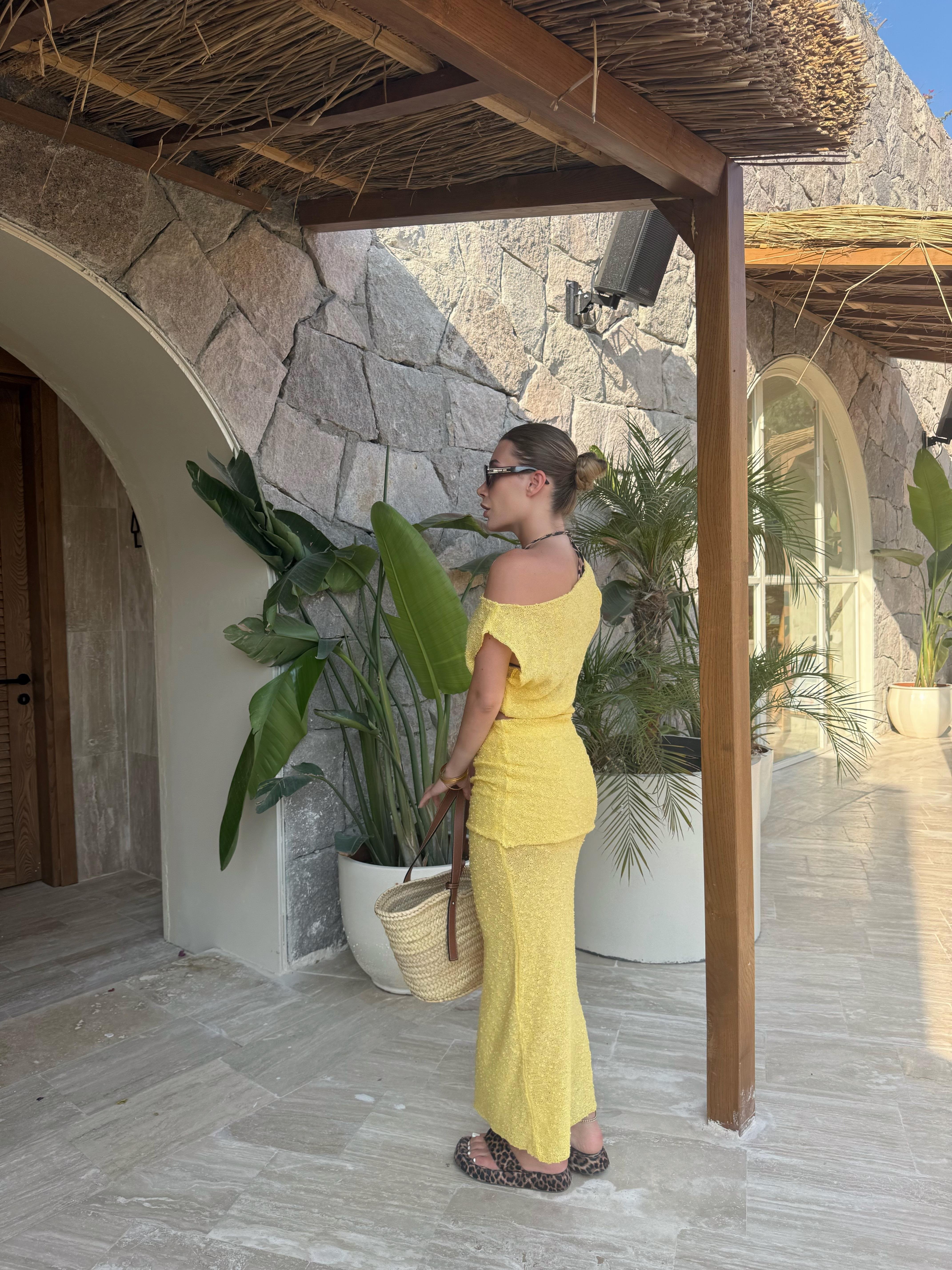 Sarı Kendinden Dokulu Drape Detaylı İkili Takım