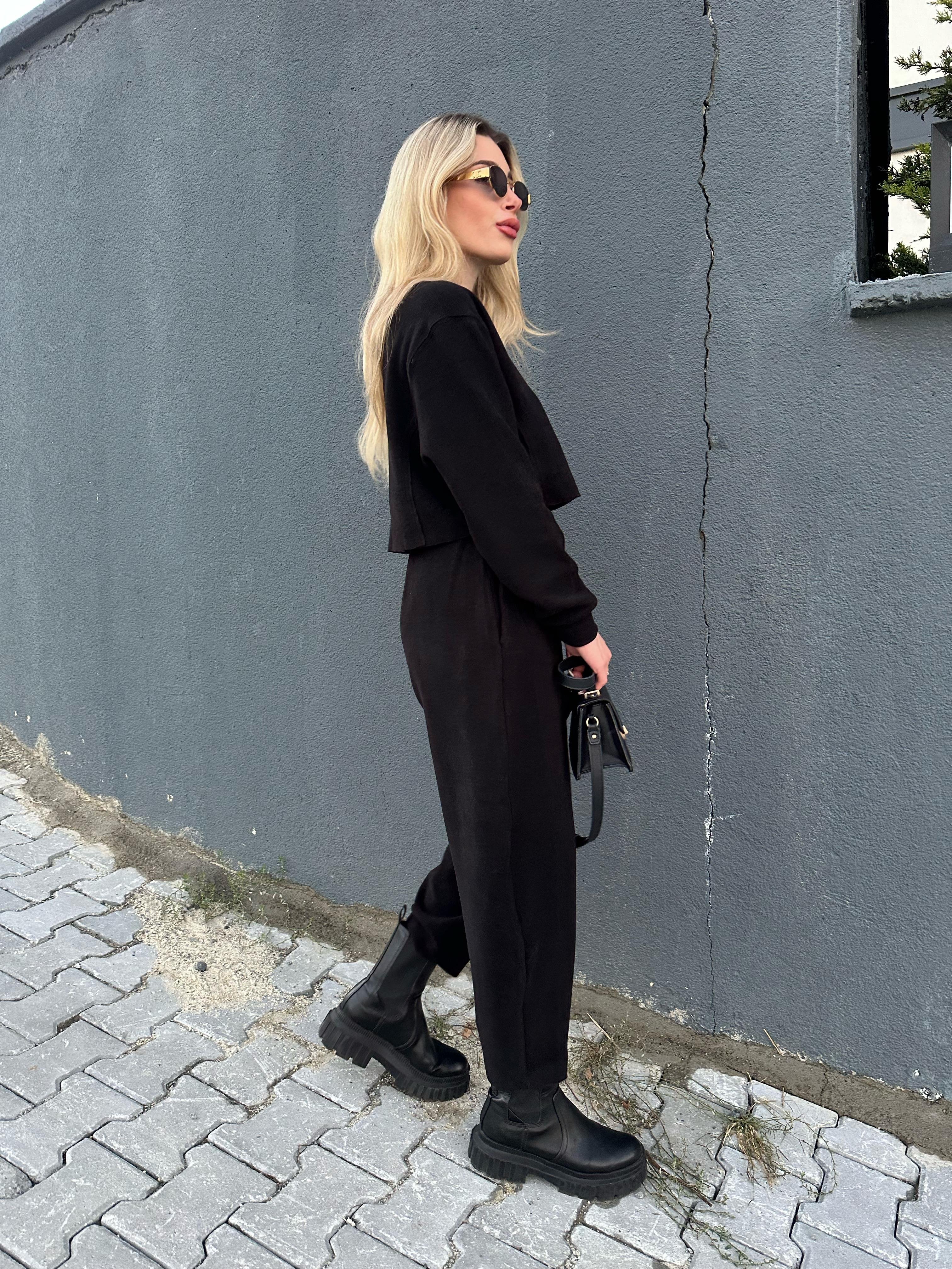 Siyah Fitilli Özel Dokulu Crop Pantolon Takım