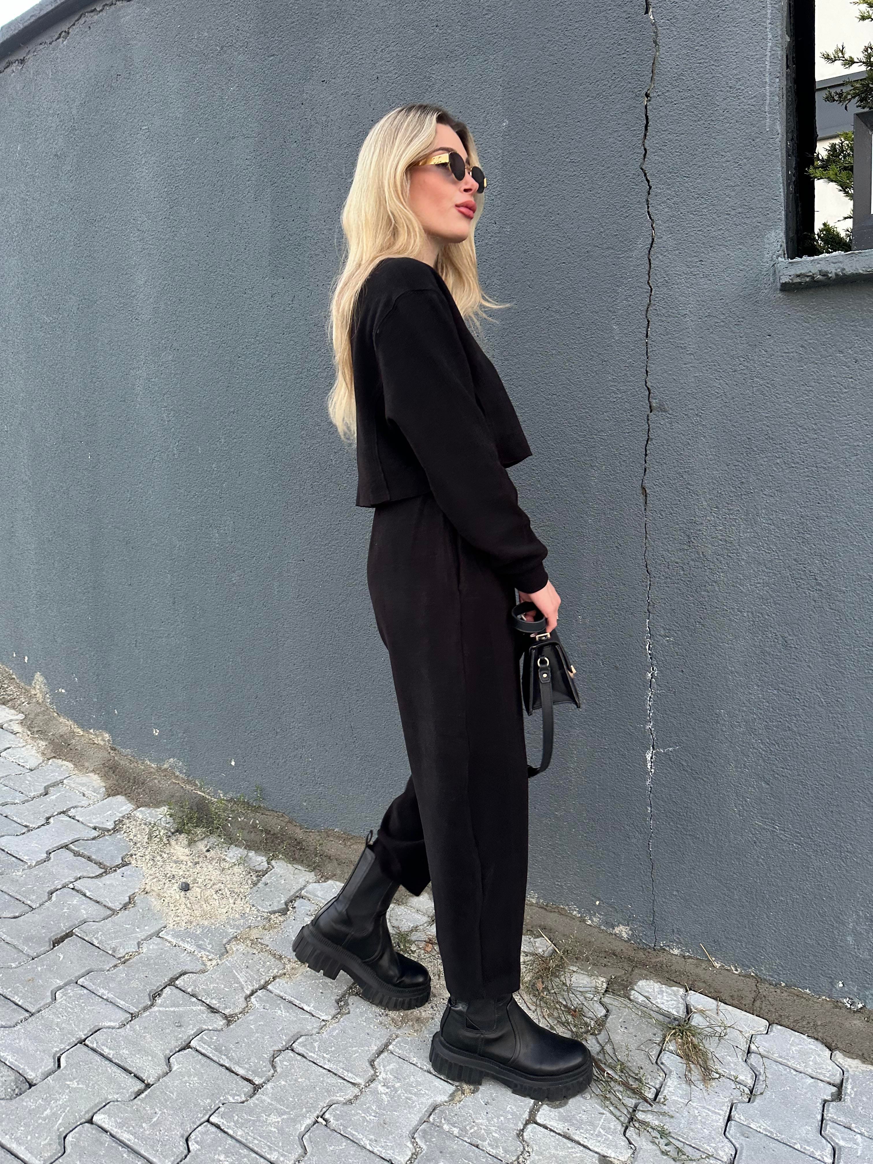 Siyah Fitilli Özel Dokulu Crop Pantolon Takım