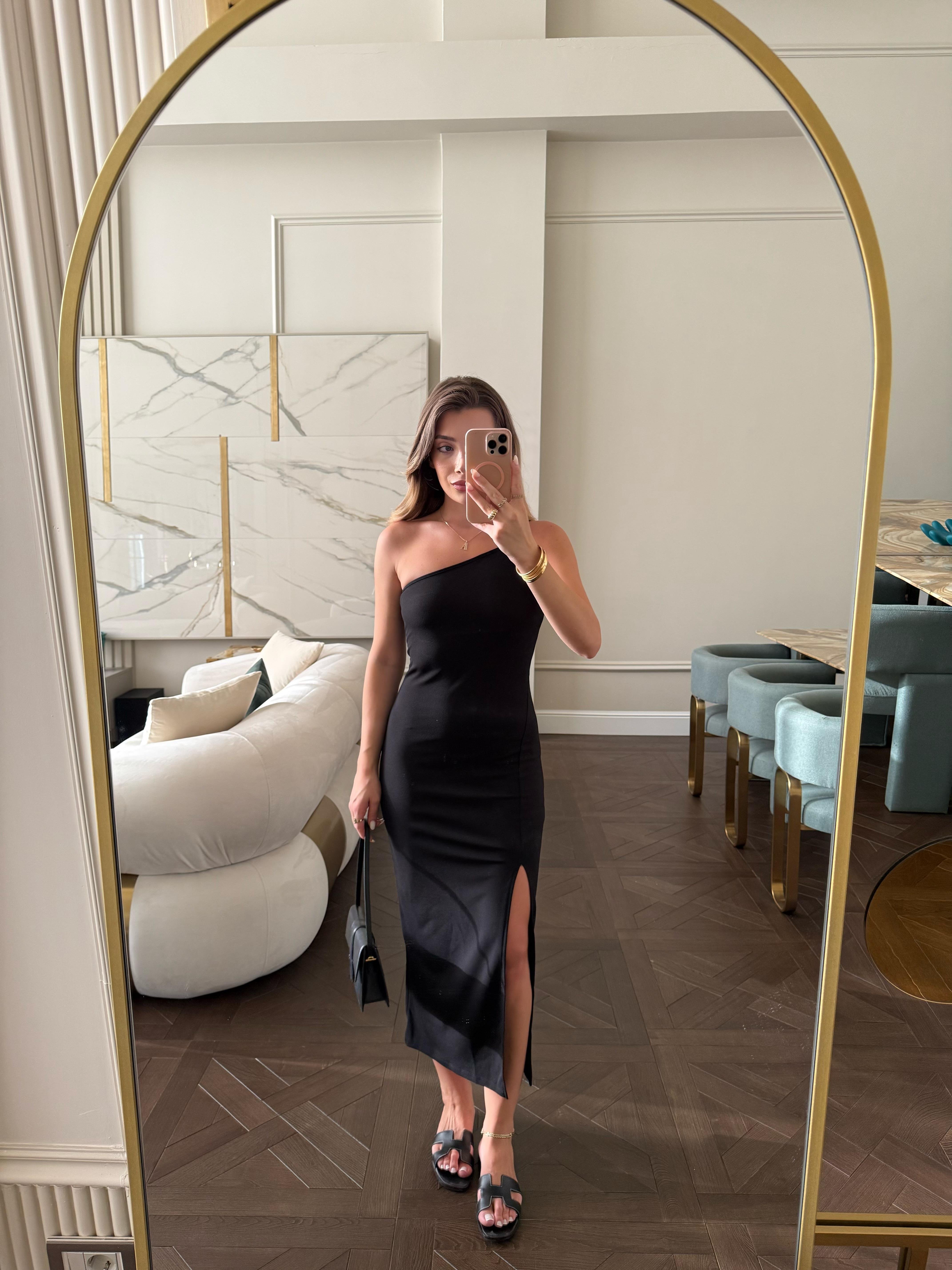 Siyah Tek İp Askılı Elbise 