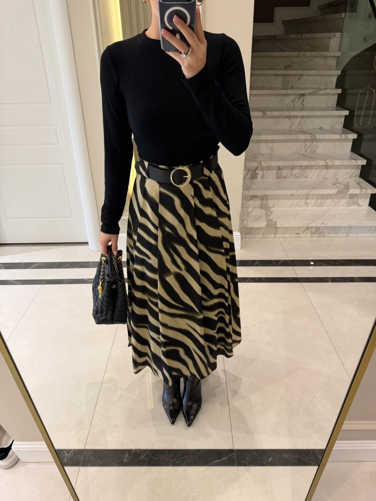 Siyah Zebra Desenli Etek