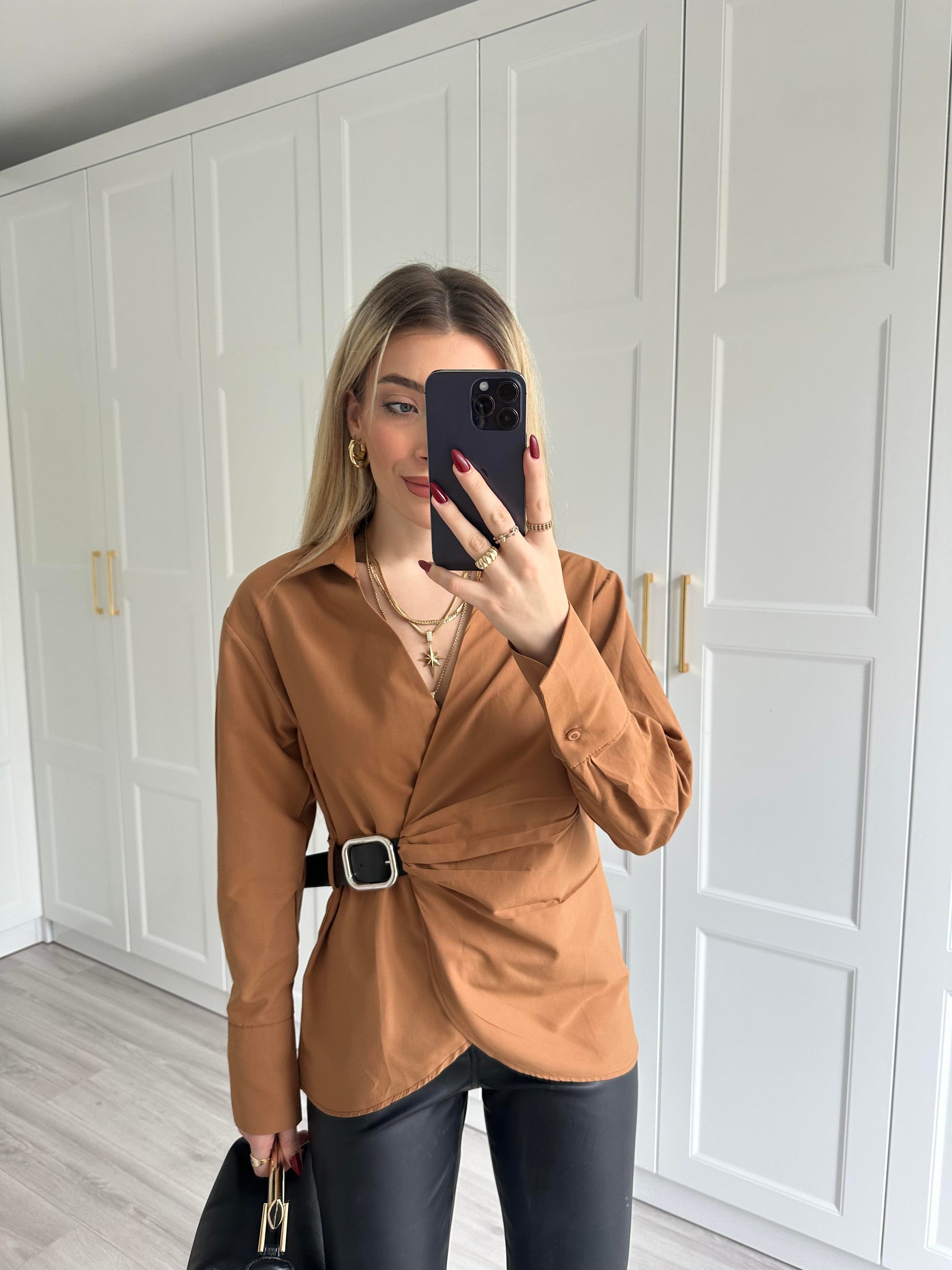Taba Poplin Tasarım Kemer Detaylı Gömlek 
